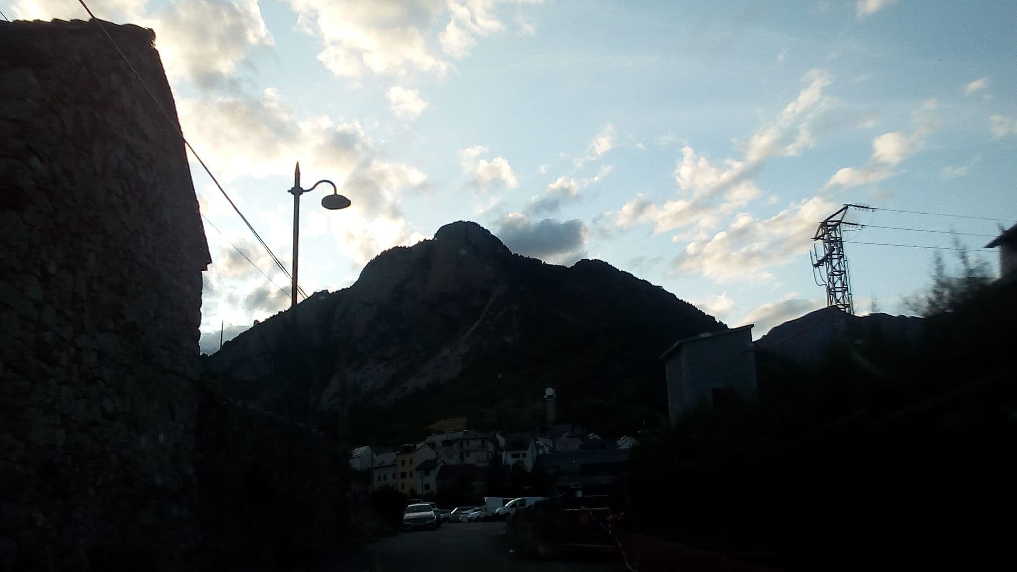 Street view near El Molino de Pochas, Aínsa — © atabaraud (CC BY-SA · Mapillary)