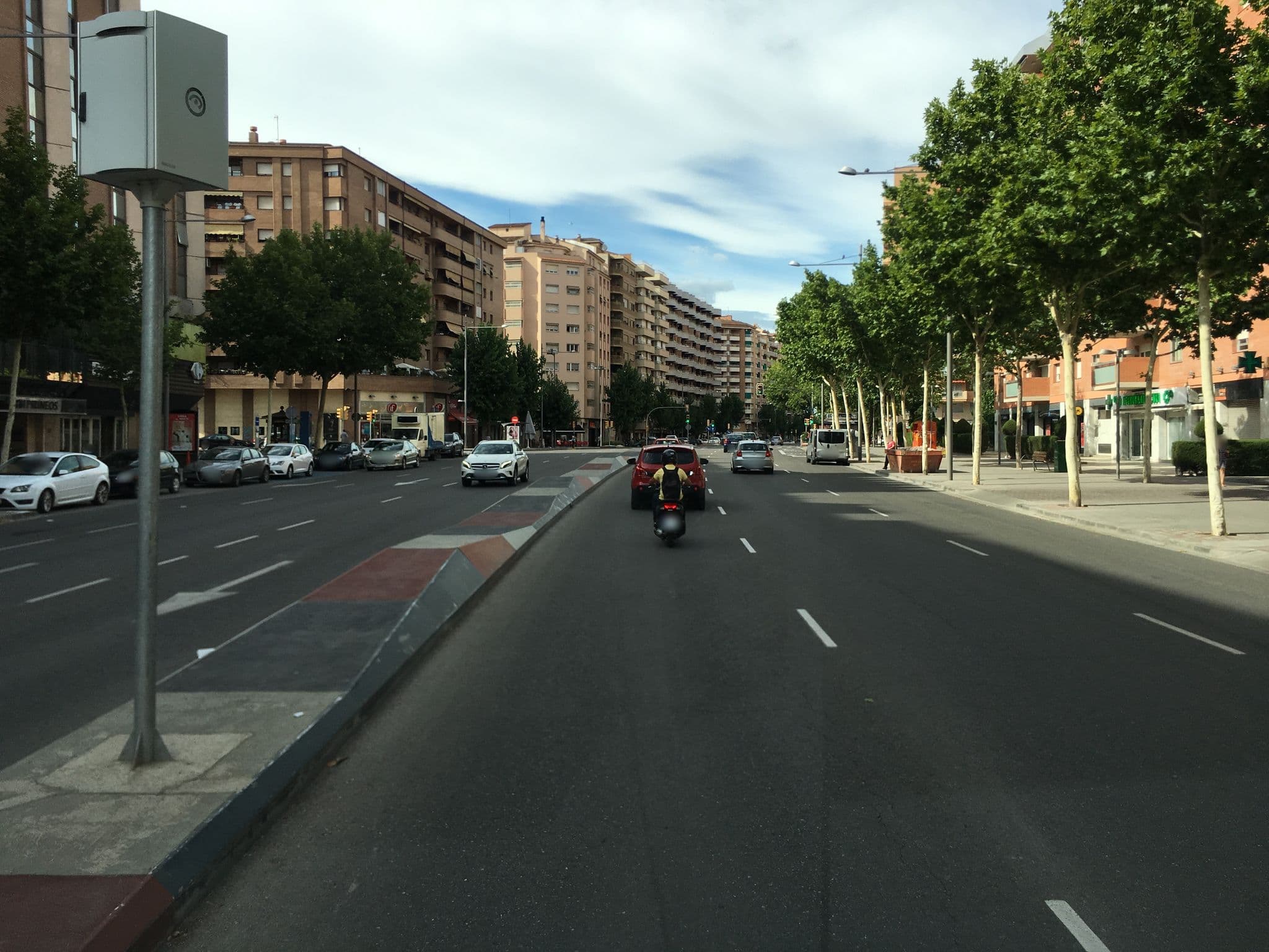 Street view near NH Pirineos, Lleida — © yaron (CC BY-SA · Mapillary)