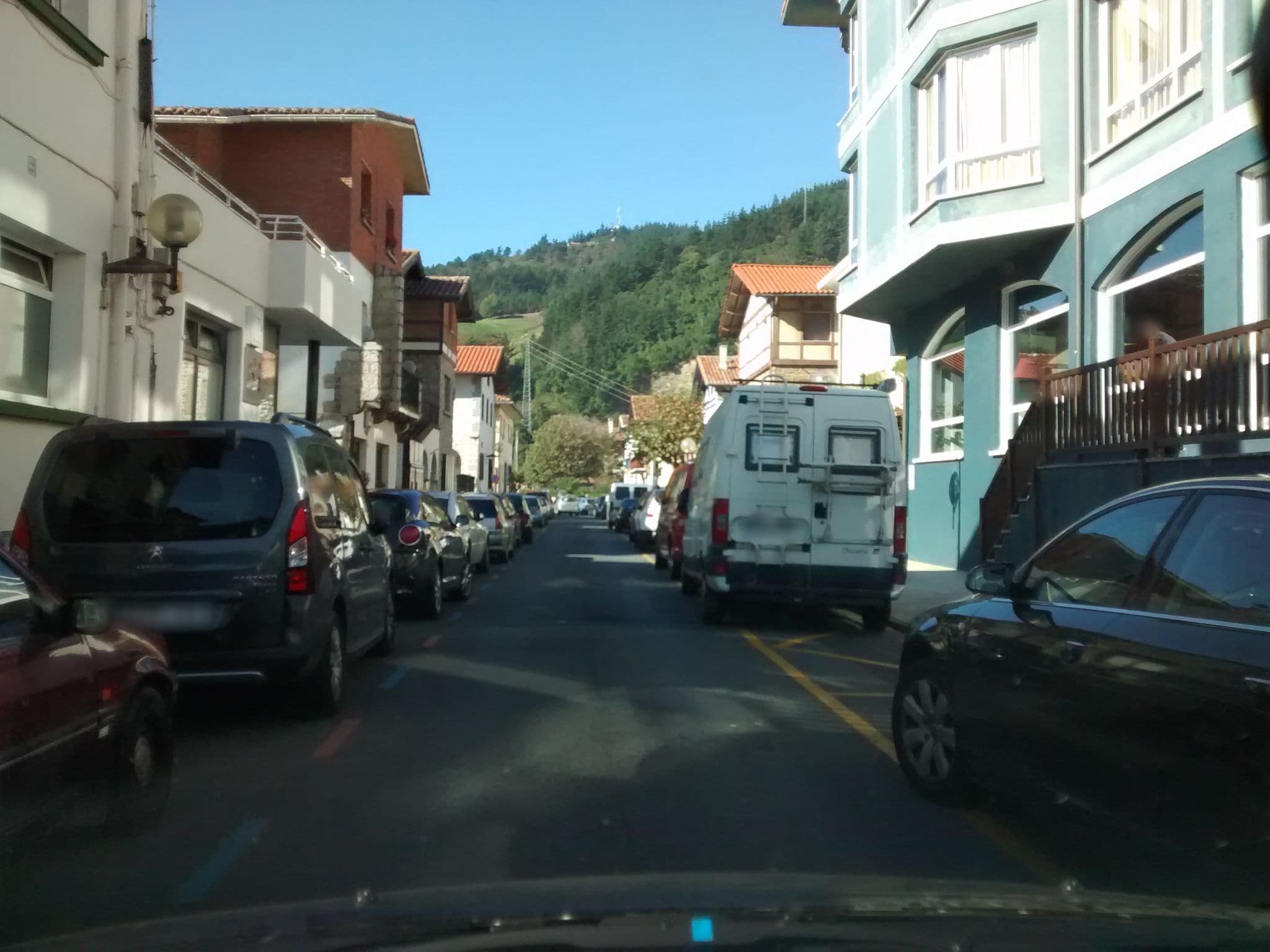 Street view near Hiru Uhinak, Deba — © garaolaza (CC BY-SA · Mapillary)