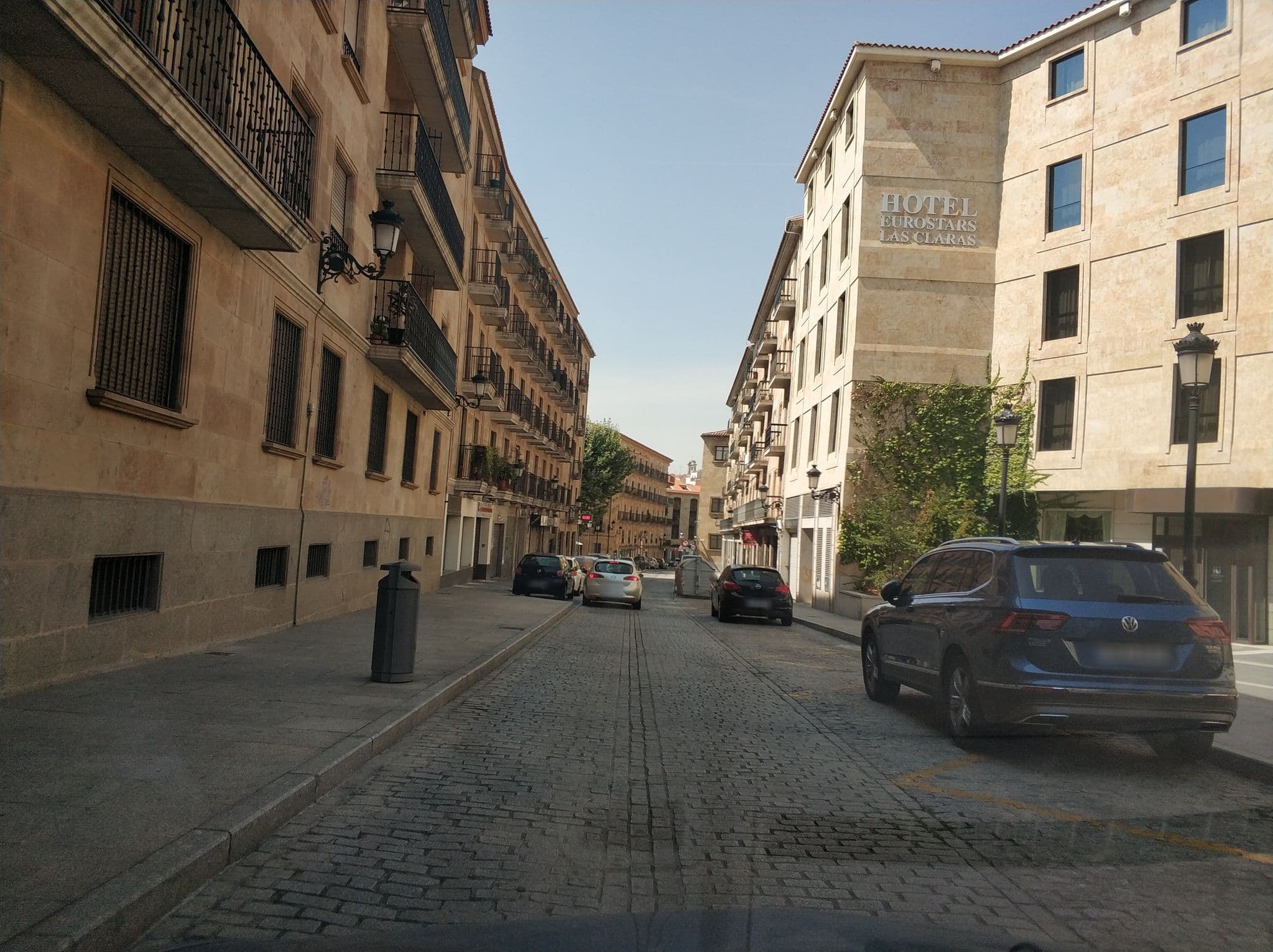 Street view near Hotel Eurostars Las Claras, Santa Marta de Tormes — © sanchi (CC BY-SA · Mapillary)