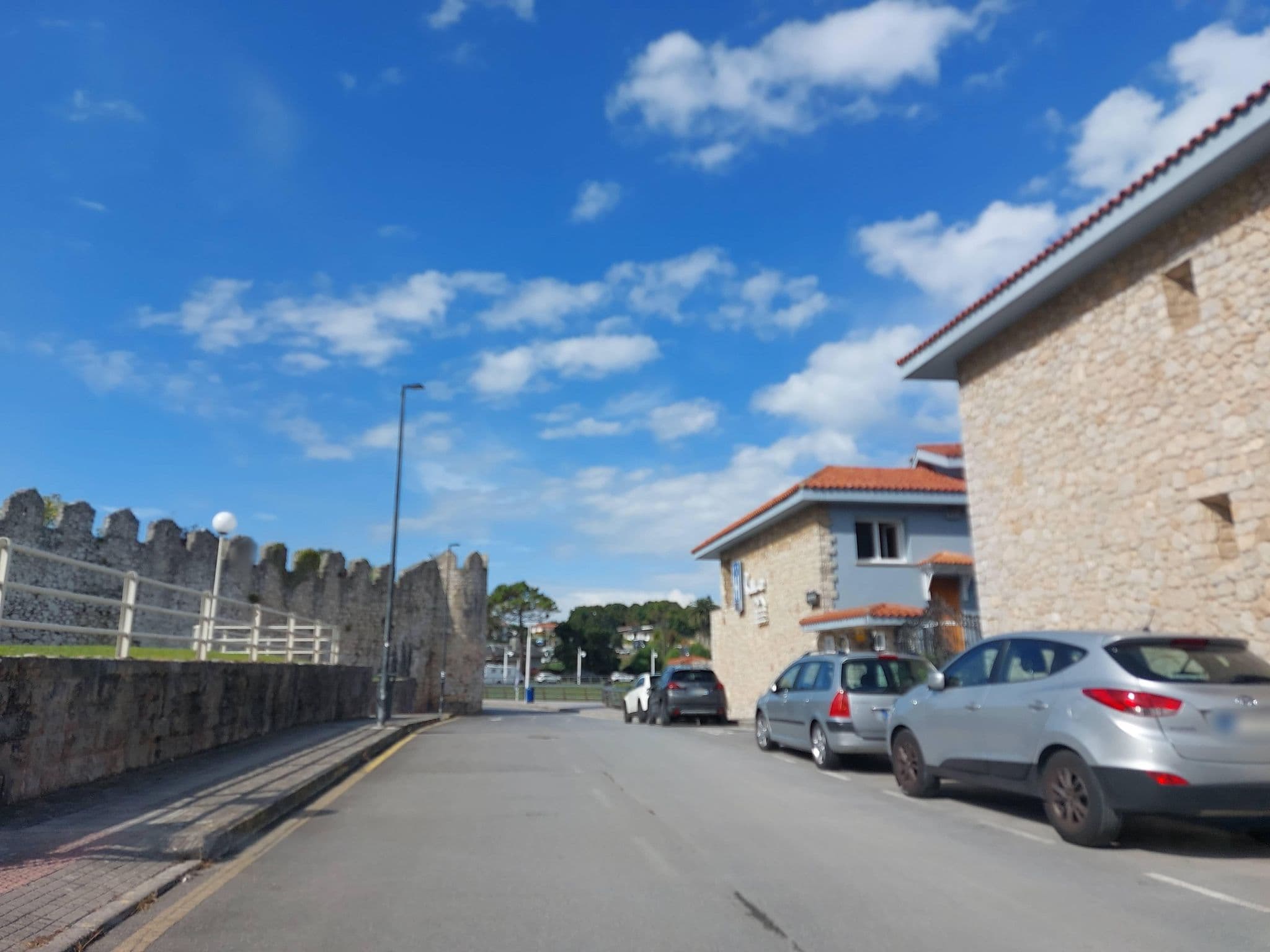 Street view near Sablon's, Llanes — © 5rmft (CC BY-SA · Mapillary)