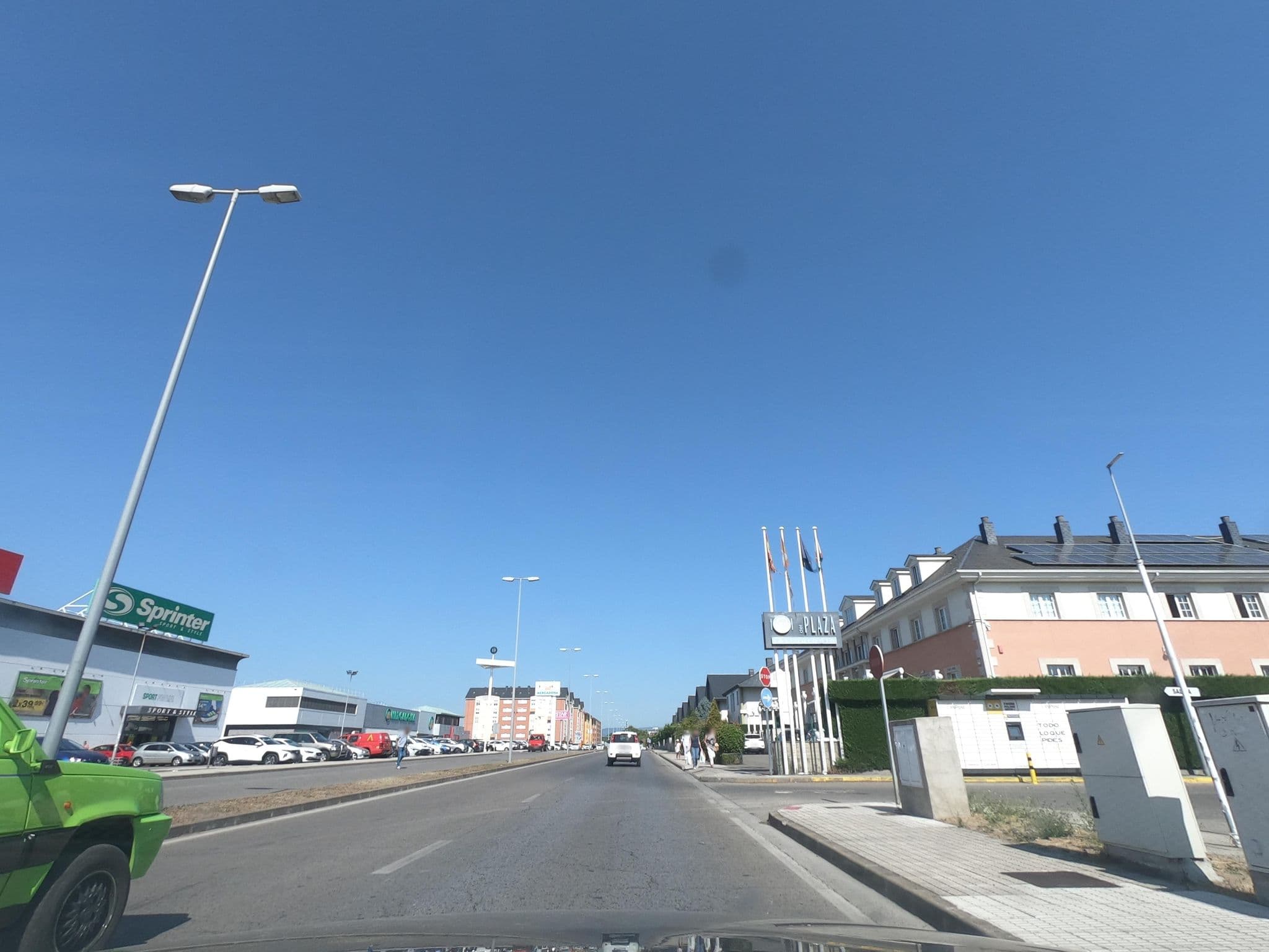 Street view near Hotel Ponferrada Plaza, Ponferrada — © filohipo (CC BY-SA · Mapillary)