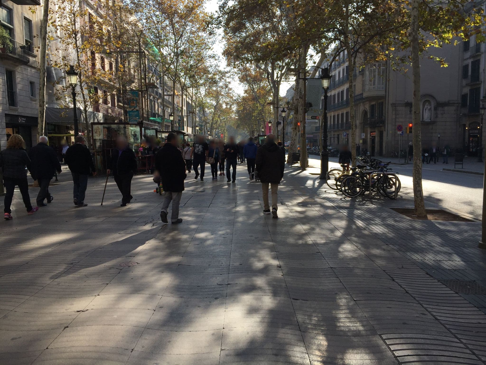Street view near Hotel Bagués, Ciutat Vella — © richlv (CC BY-SA · Mapillary)