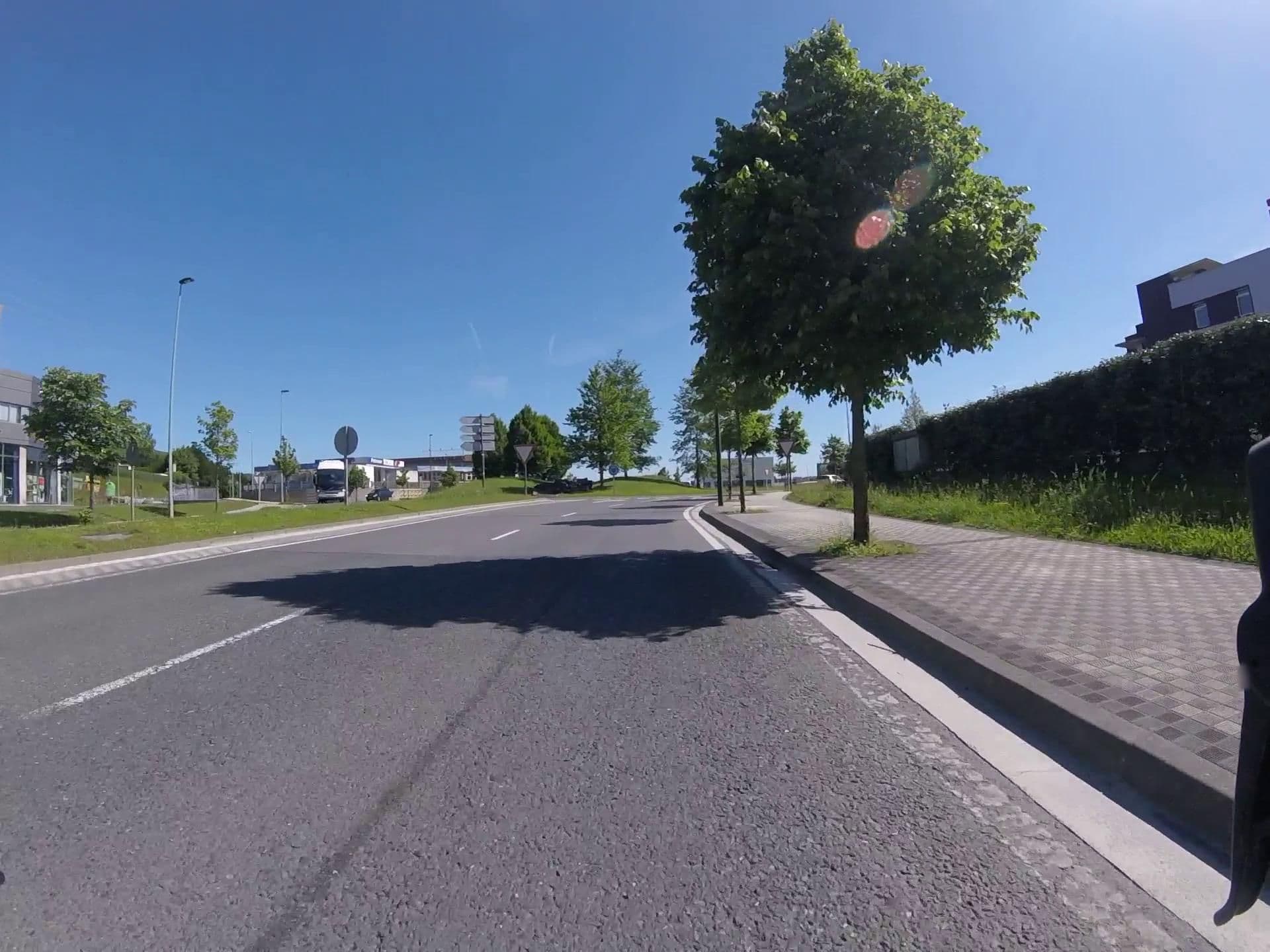 Street view near Ibis, Irun — © mikelo (CC BY-SA · Mapillary)