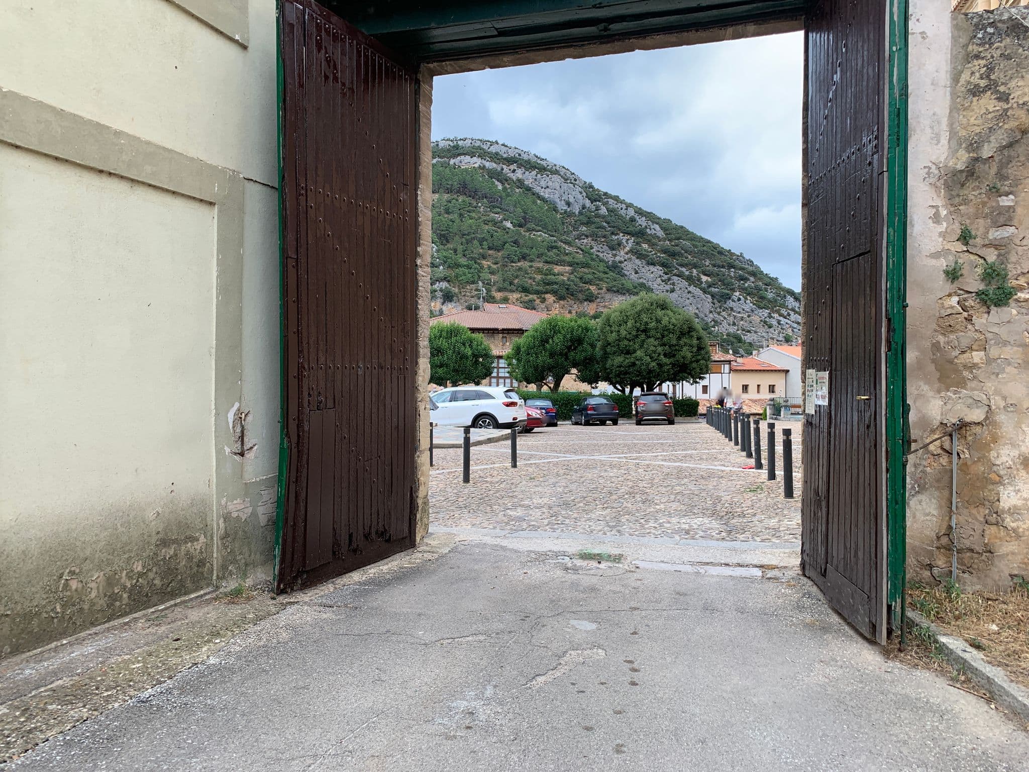 Street view near El Rincón del Convento, Oña — © robot8a (CC BY-SA · Mapillary)