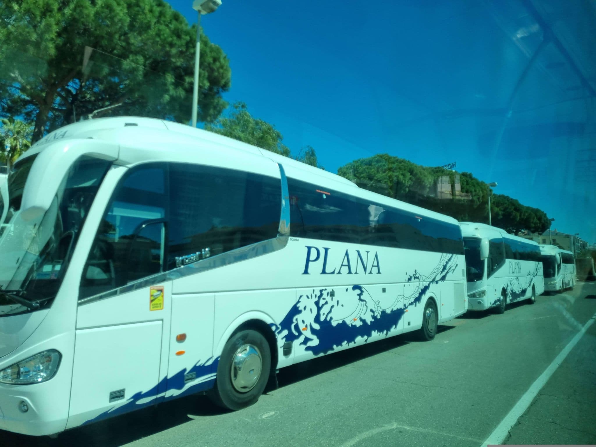 Street view near Best Cambrils, Salou — © Franciscovalera (CC BY-SA · Mapillary)