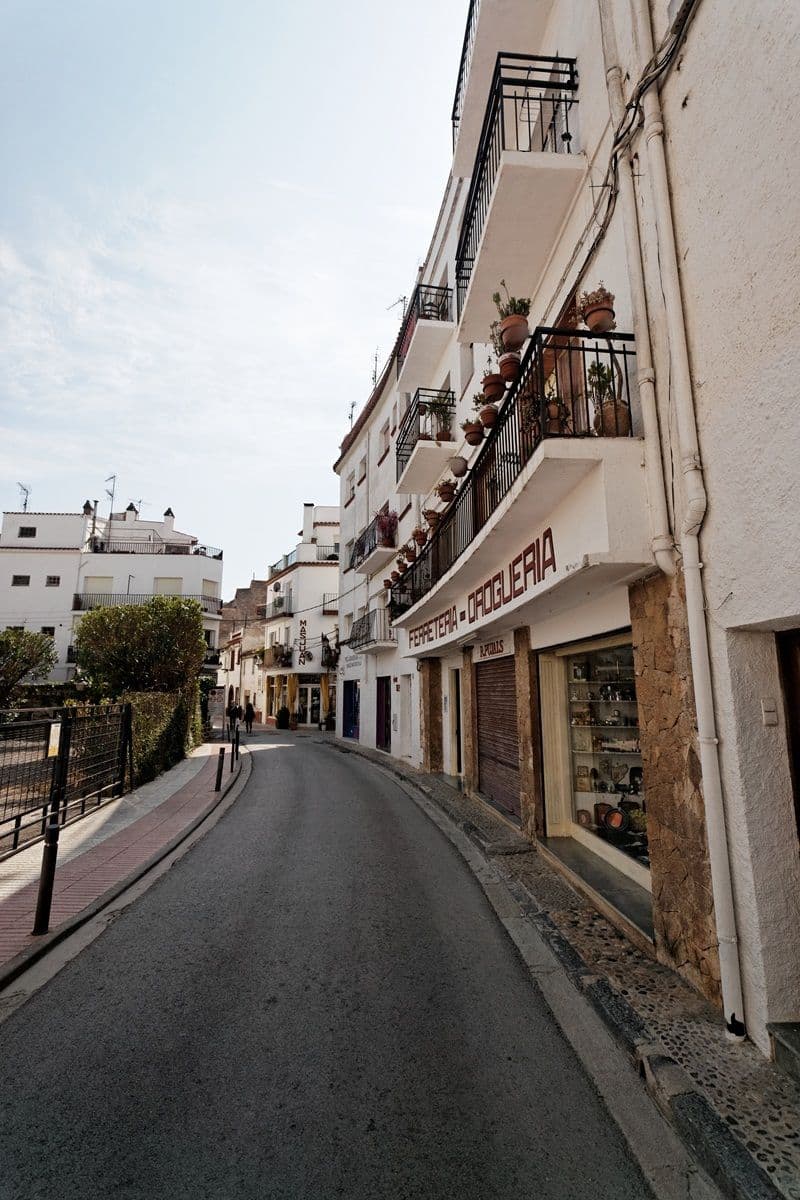 Street view near Hotel Windsor, Tossa de Mar — © txllxt (CC BY-SA · Mapillary)