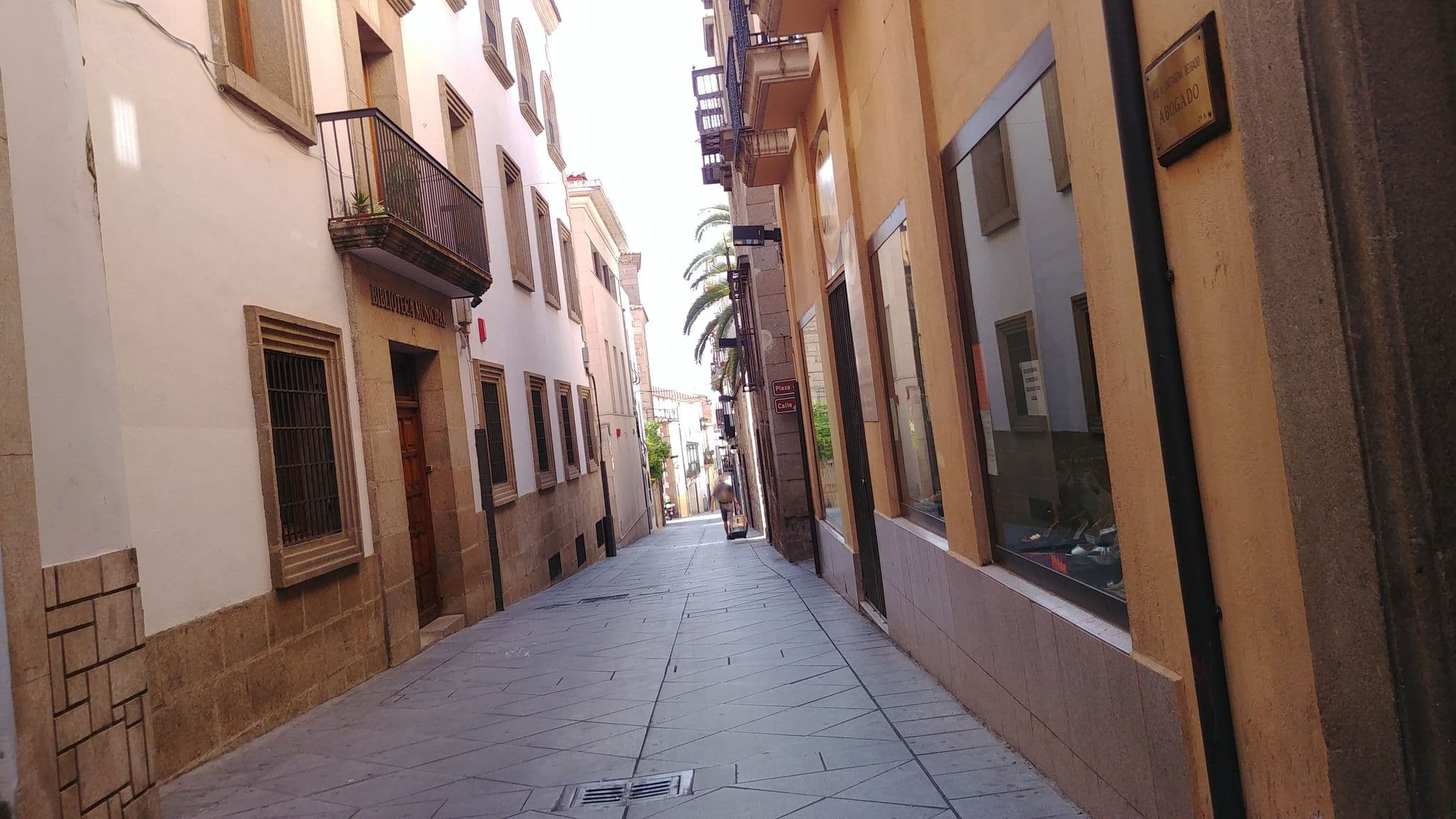 Street view near Palacio Carvajal Girón, Plasencia — © multimodaal (CC BY-SA · Mapillary)