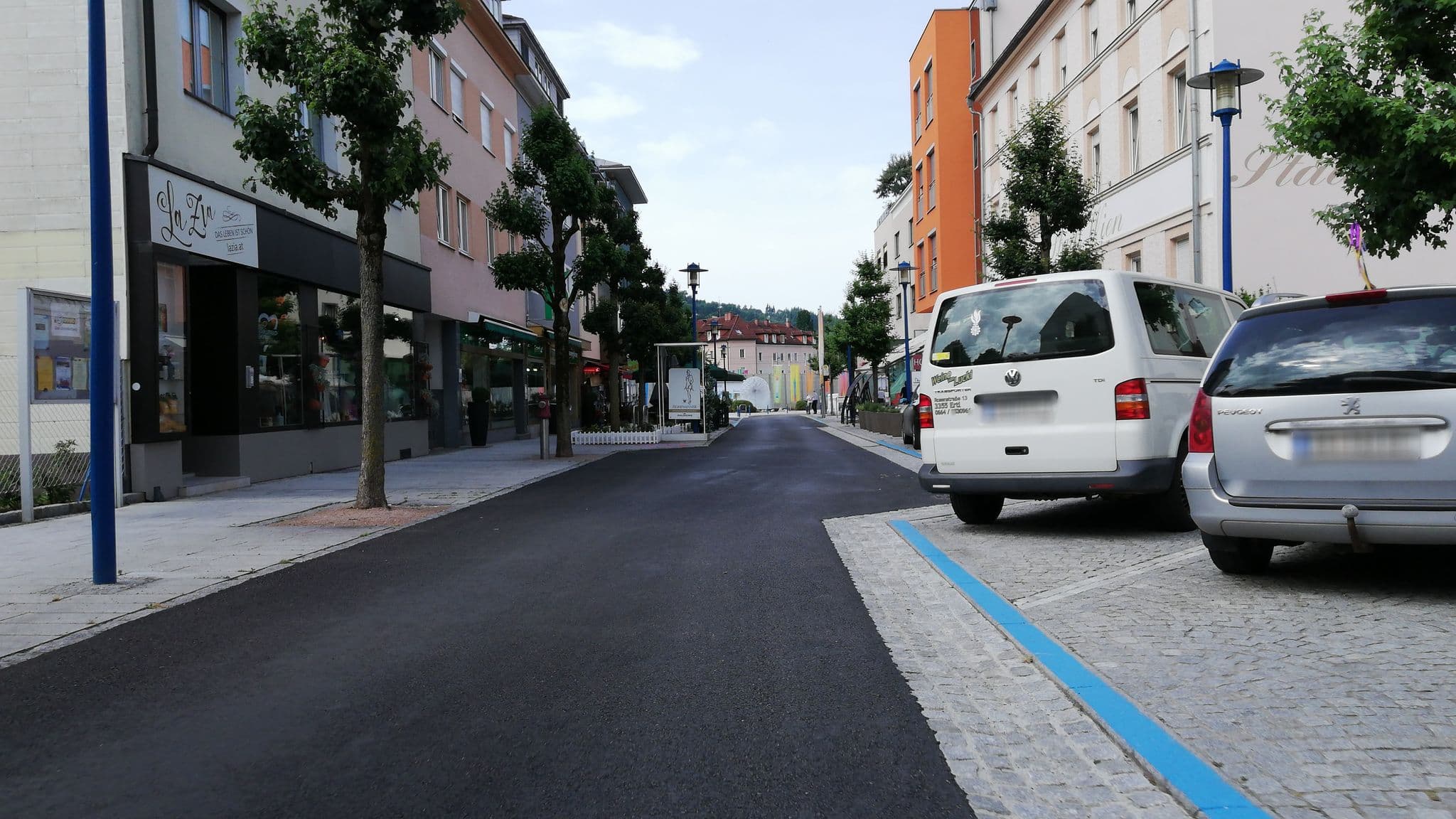 Street view near Hotel Stadt Wien, Bad Schallerbach — © gzin (CC BY-SA · Mapillary)
