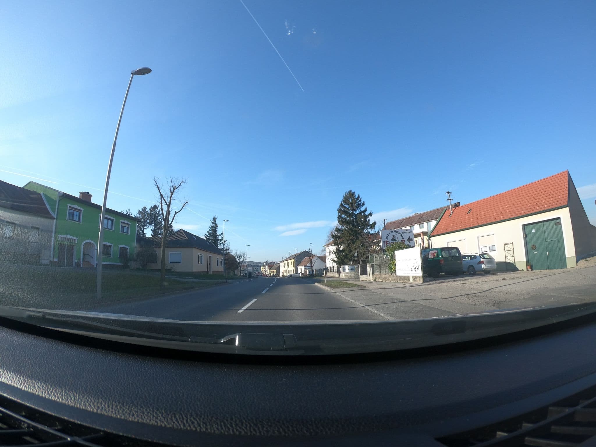 Street view near Gut Leithaberg, Jois — © vst (CC BY-SA · Mapillary)