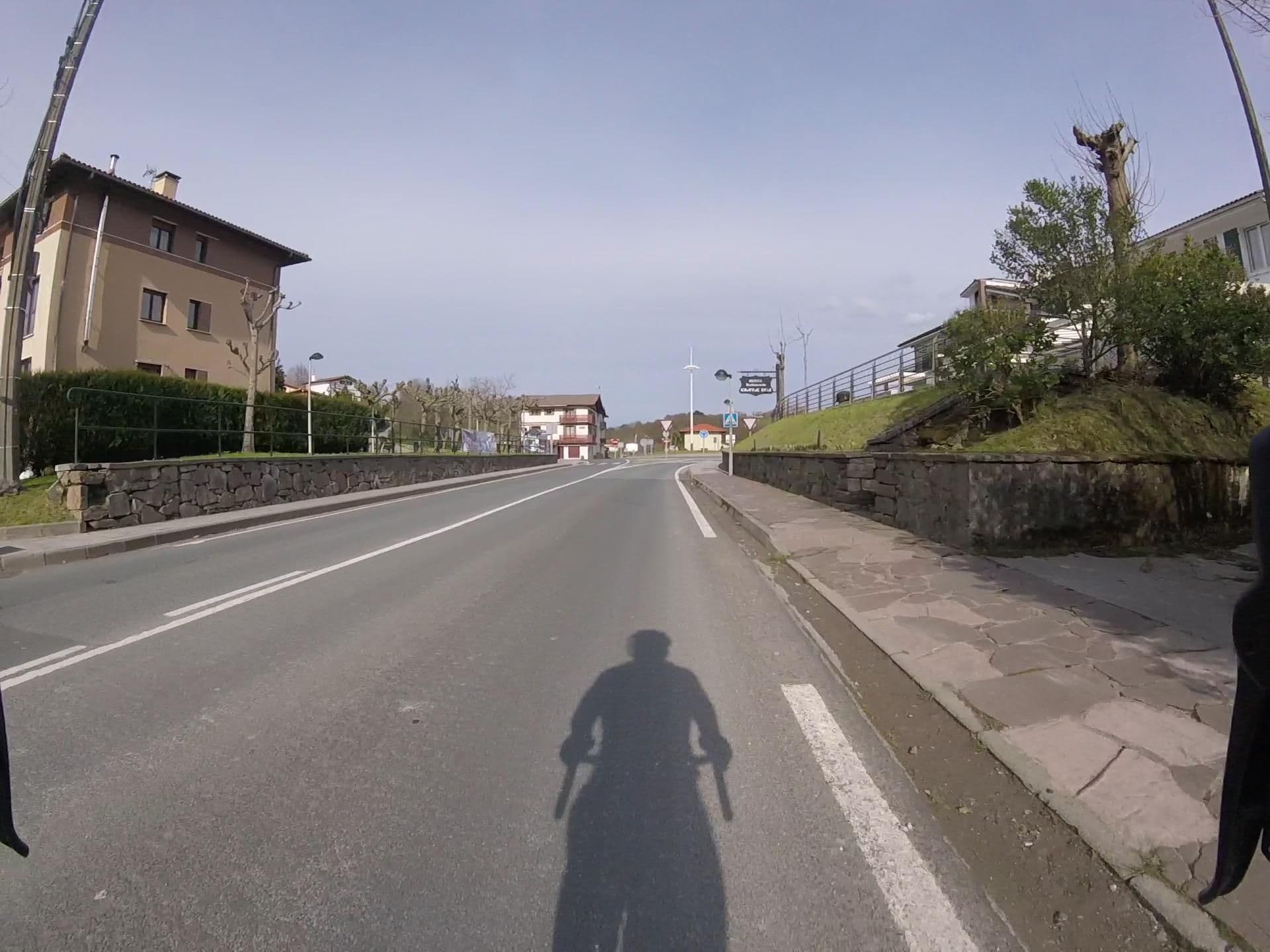 Street view near Hotel Gurutze-berri, Lezo — © mikelo (CC BY-SA · Mapillary)