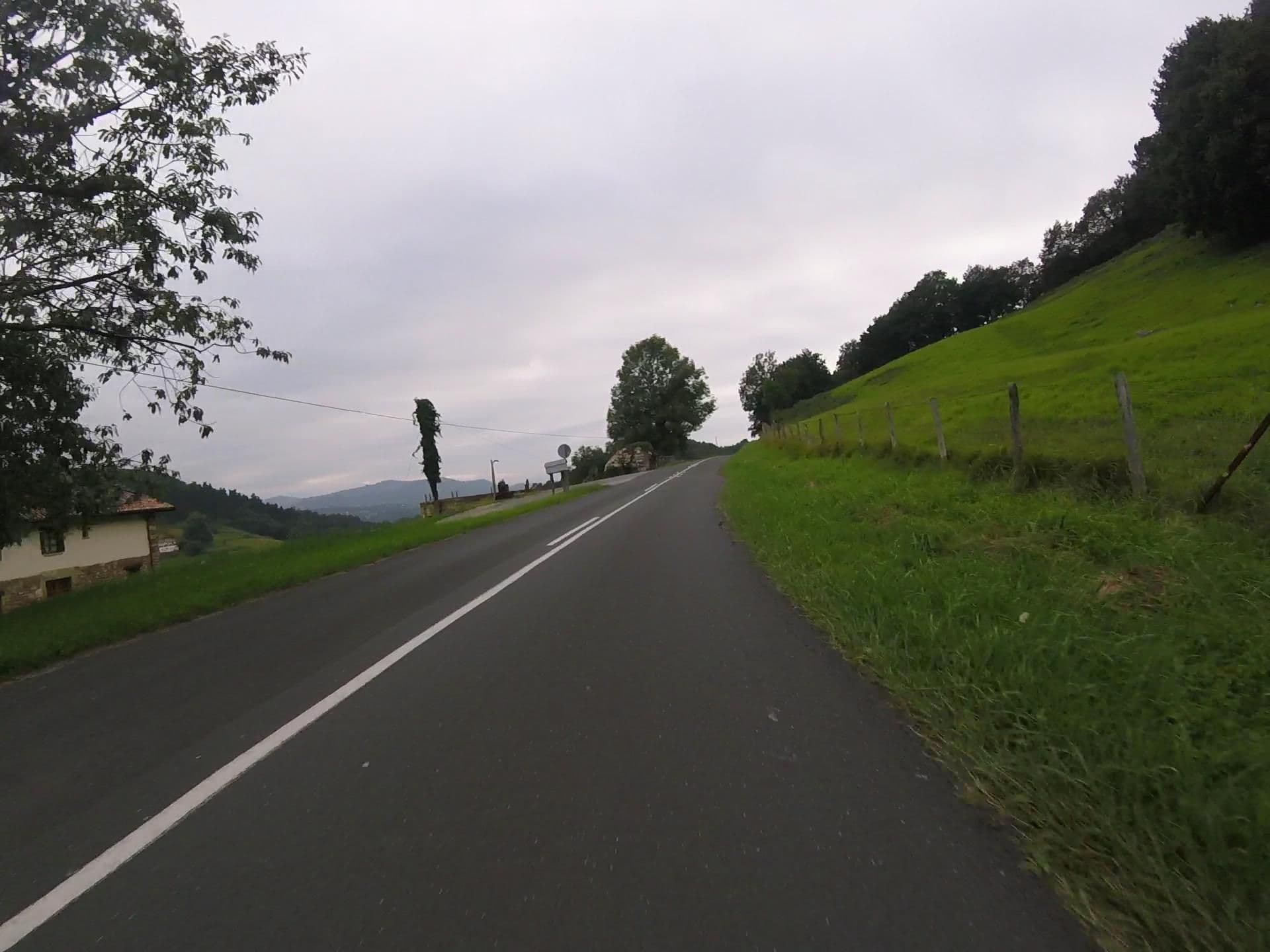 Street view near Peluaga Zaharra (Baserria), Lezo — © mikelo (CC BY-SA · Mapillary)