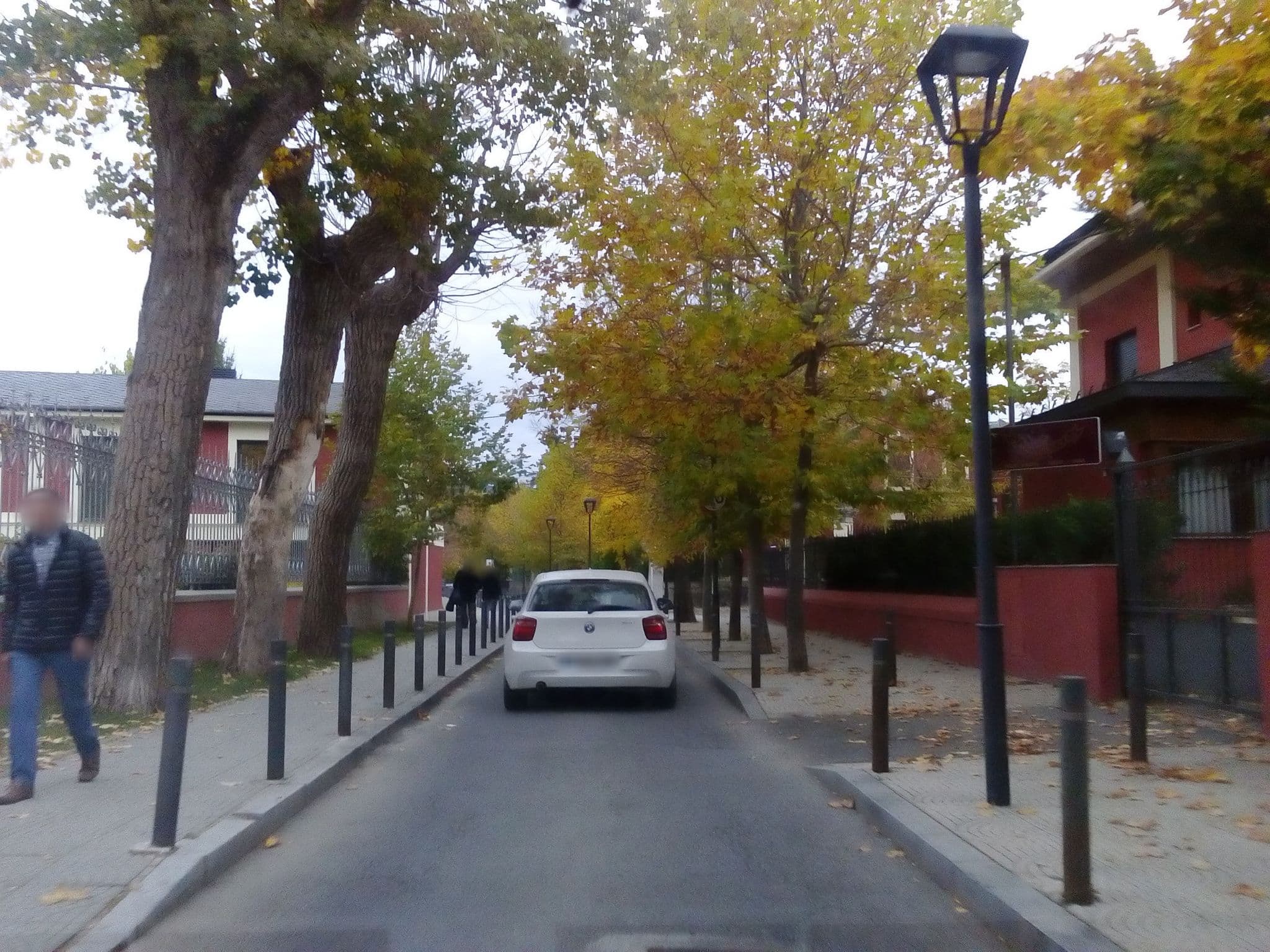 Street view near Hotel del Lago, Puigcerdà — © familiapicarol (CC BY-SA · Mapillary)