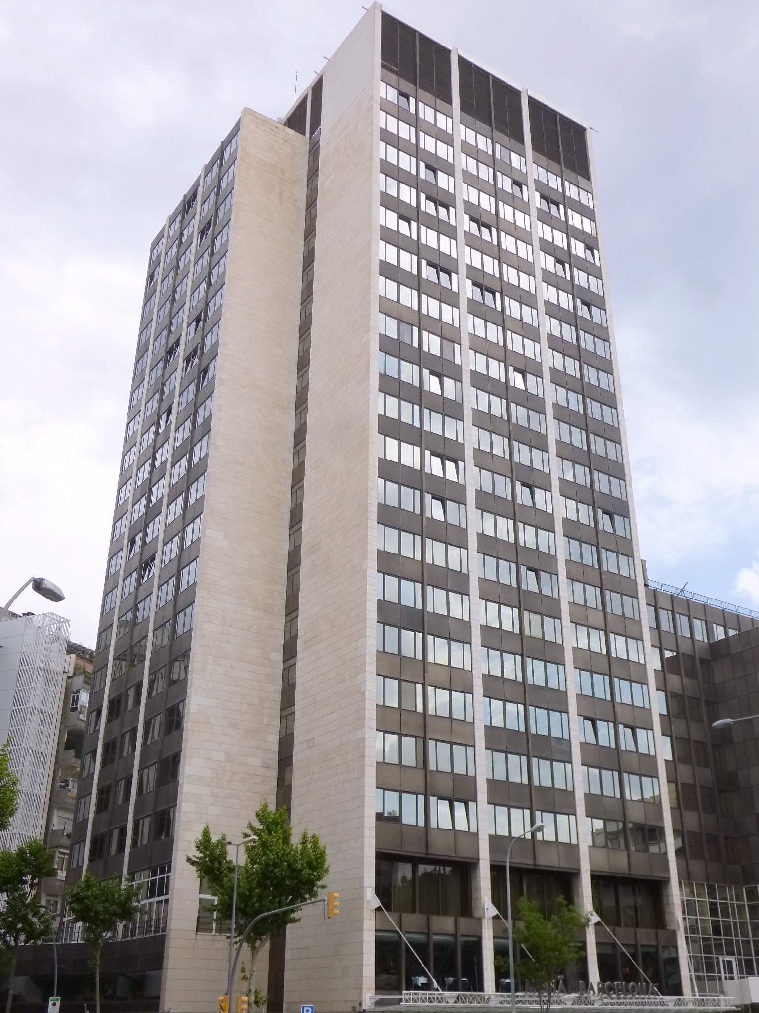 Hotel Melià Barcelona (via Wikimedia Commons, CC0)