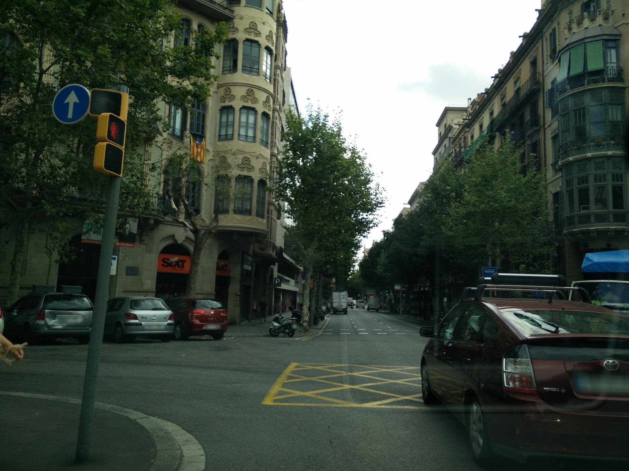 Street view near HCC Regente, Eixample — © ccossio (CC BY-SA · Mapillary)