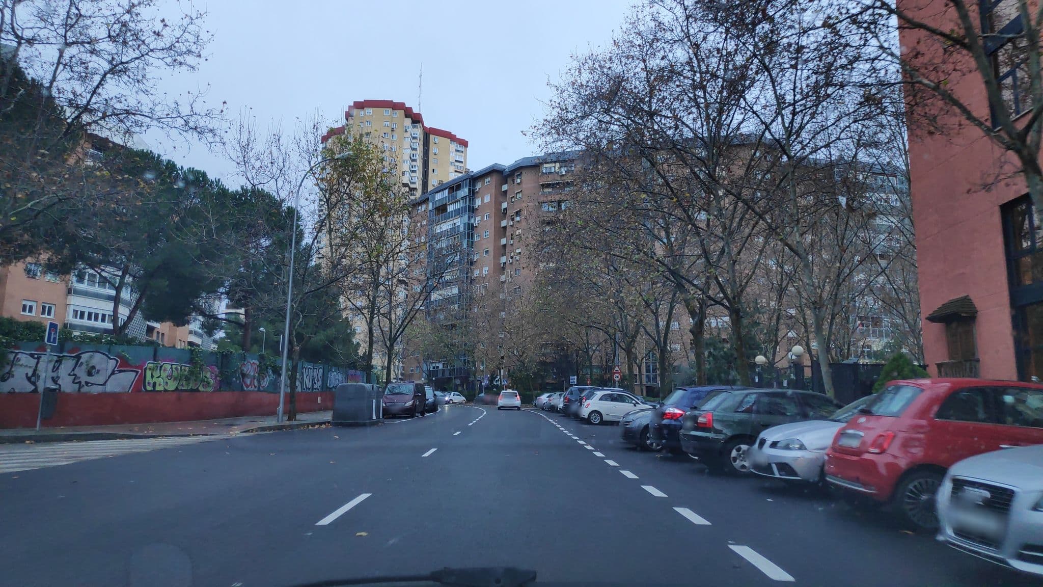 Street view near Pinar Plaza, Pinar de Chamartín — © polkillas (CC BY-SA · Mapillary)