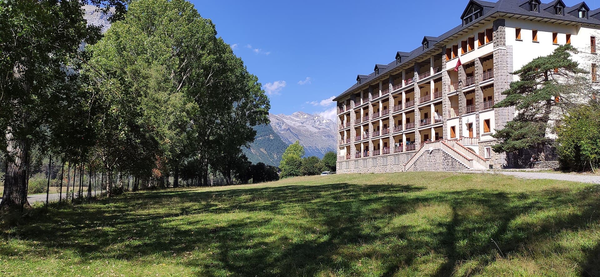 La Casa de Pineta (via Wikimedia Commons, CC0)