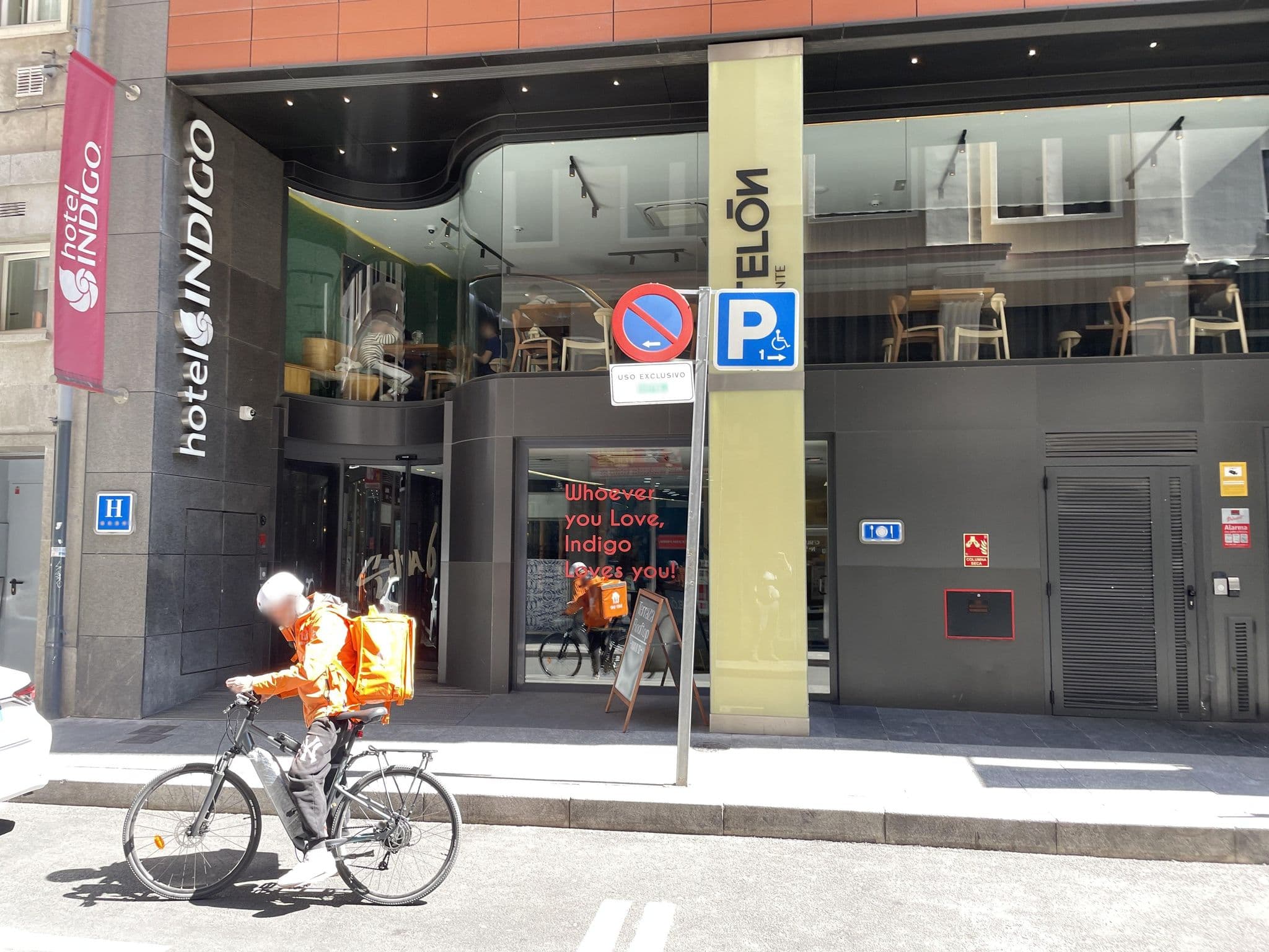 Street view near Aloft Madrid Gran Via, Madrid Centro — © seraq (CC BY-SA · Mapillary)