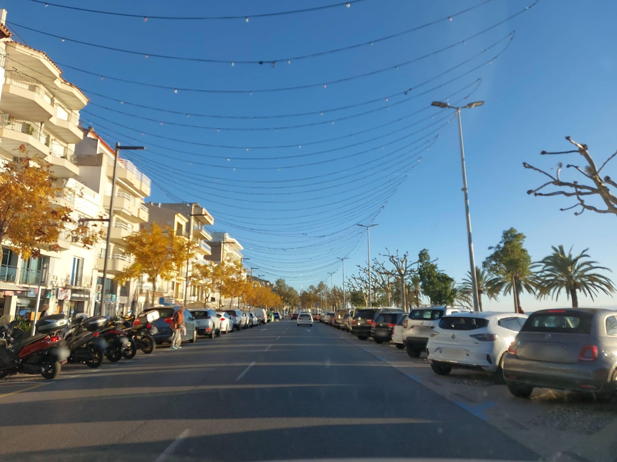 Street view near Prestige Hotel Mar y Sol, Roses — © 5rmft (CC BY-SA · Mapillary)