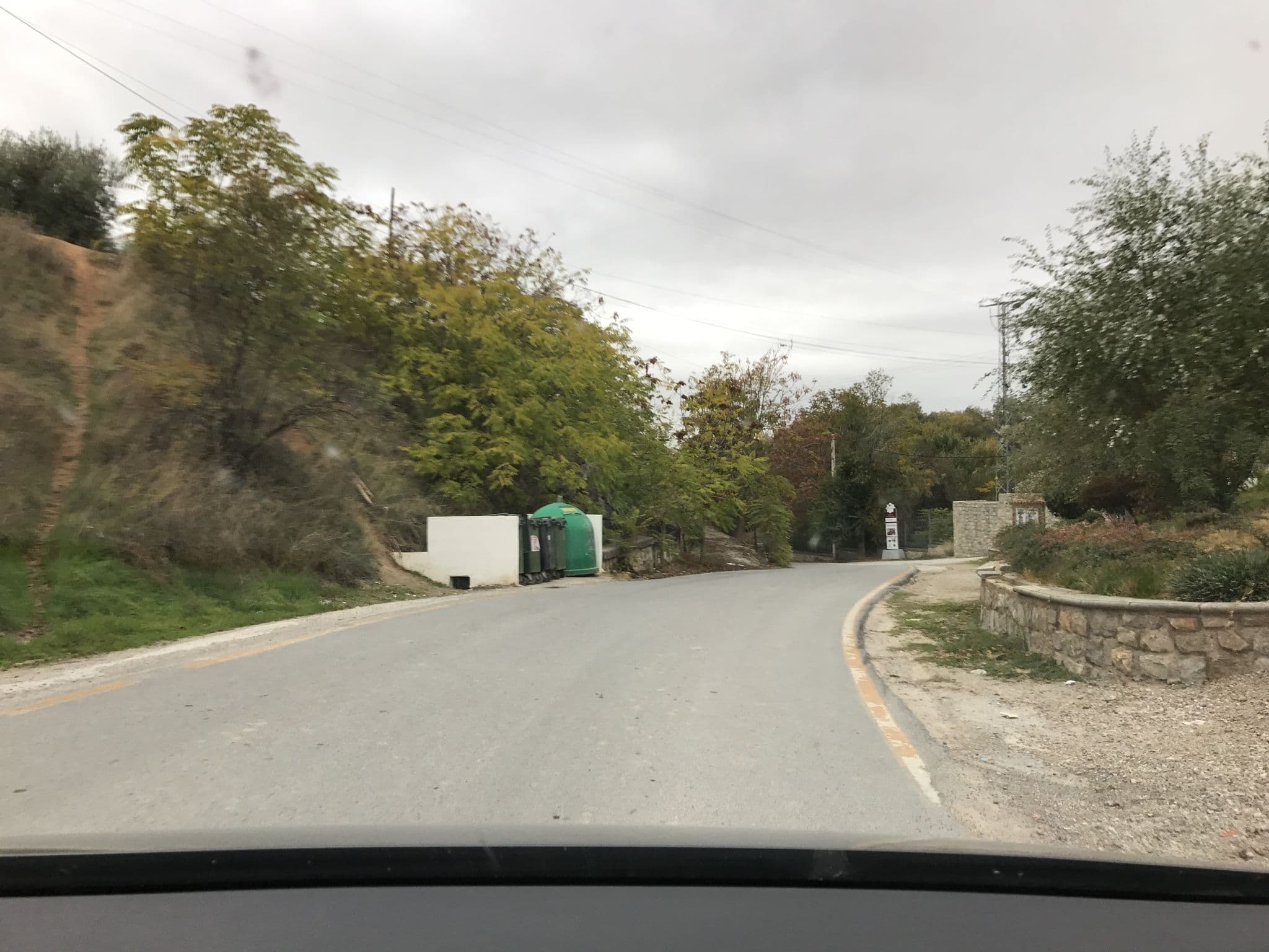 Street view near Hotel-Restaurante "El Nacimiento", Deifontes — © rainerup (CC BY-SA · Mapillary)