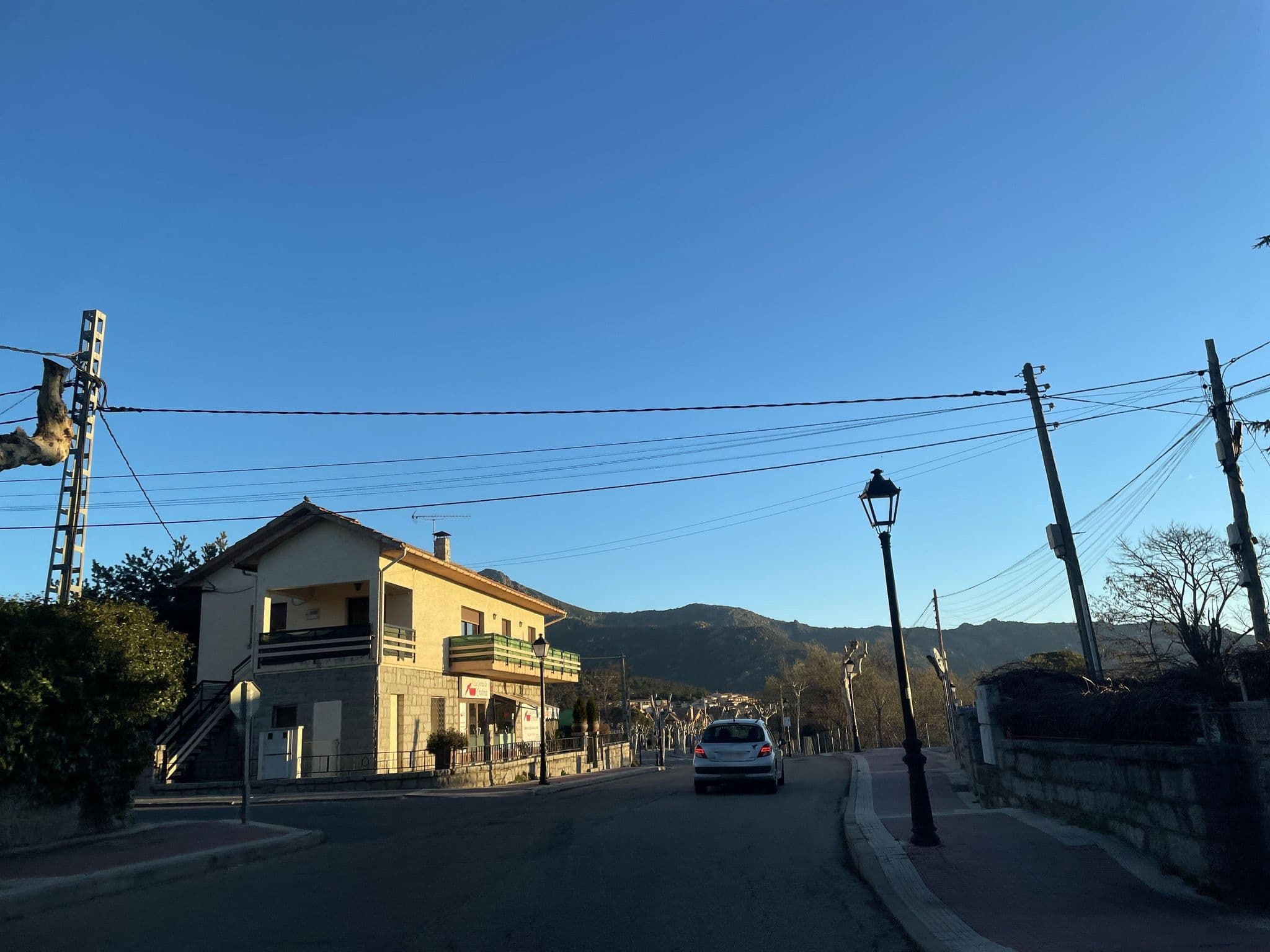Street view near Hotel Rural Las Gacelas, Becerril de la Sierra — © seraq (CC BY-SA · Mapillary)