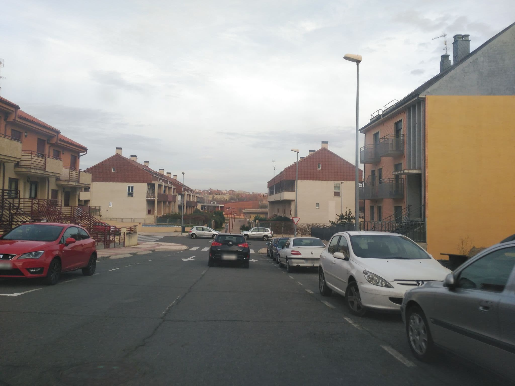 Street view near Hostal Residencia Batuecas, Villamayor — © sanchi (CC BY-SA · Mapillary)