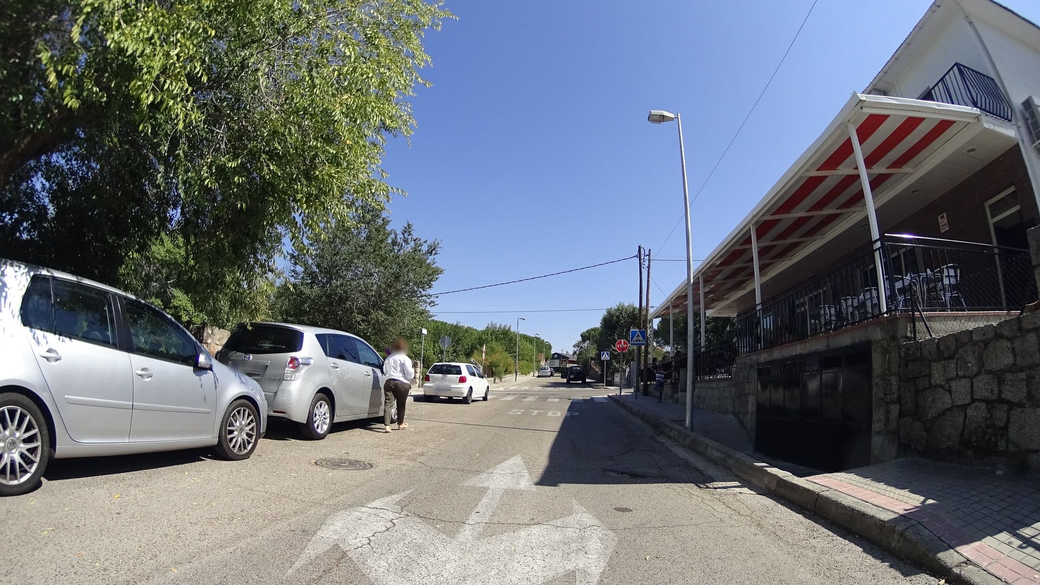 Street view near Yusta, Colmenarejo — © robertogeb (CC BY-SA · Mapillary)