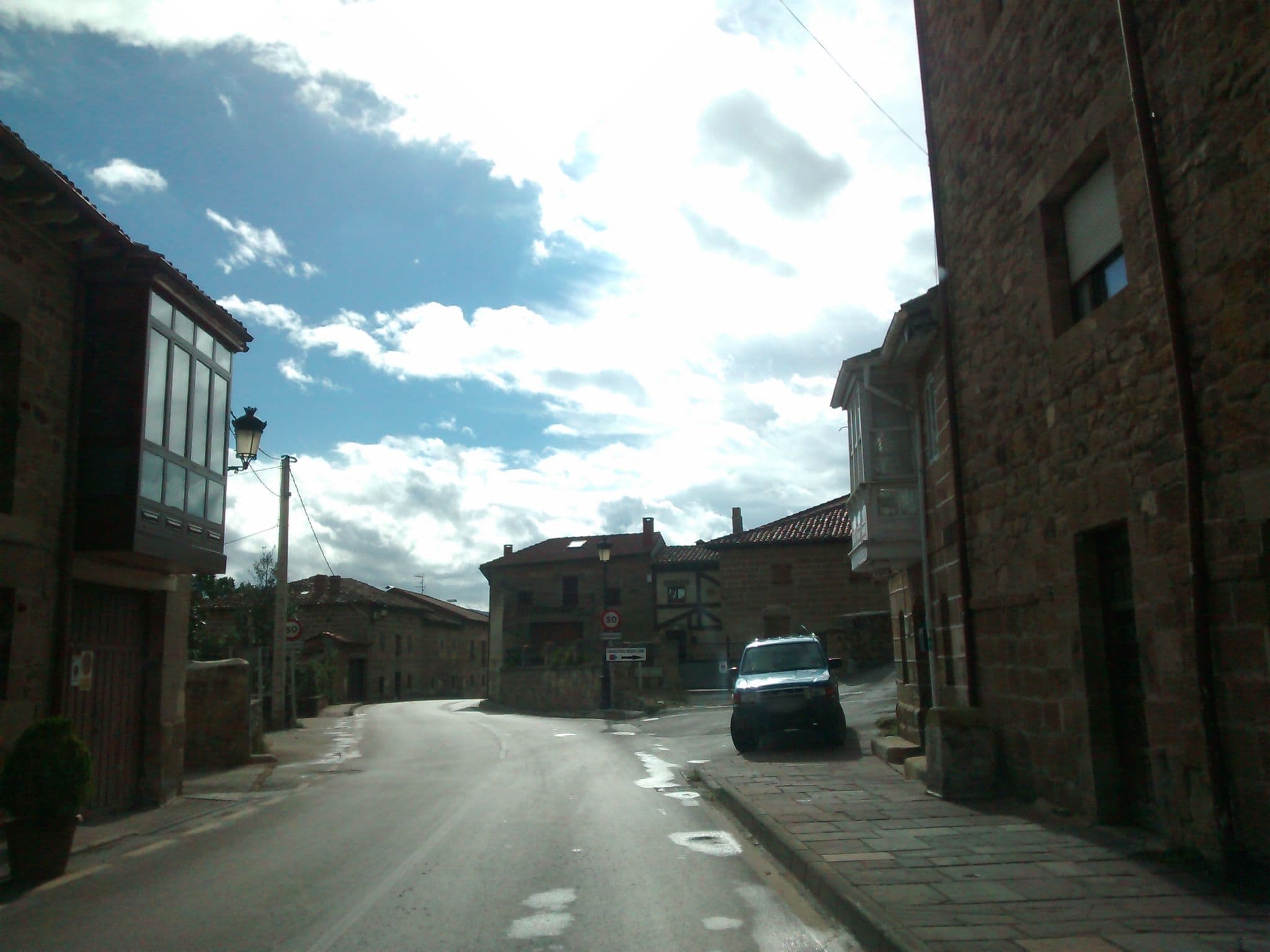 Street view near Posada La Olma, San Martín de Elines — © egofer (CC BY-SA · Mapillary)