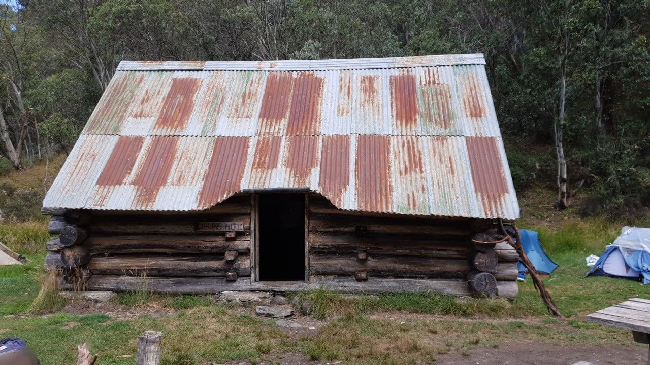 Street view near Dibbins Hut, Hotham Heights — © tonyf1 (CC BY-SA · Mapillary)