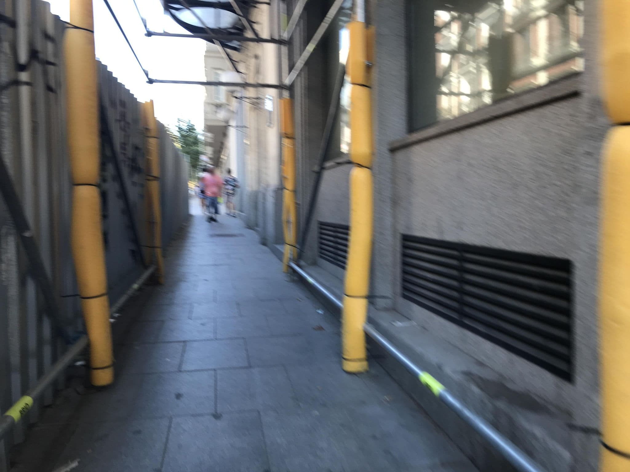 Street view near Casa de las Artes, Las Cortes — © miguel_andrade (CC BY-SA · Mapillary)