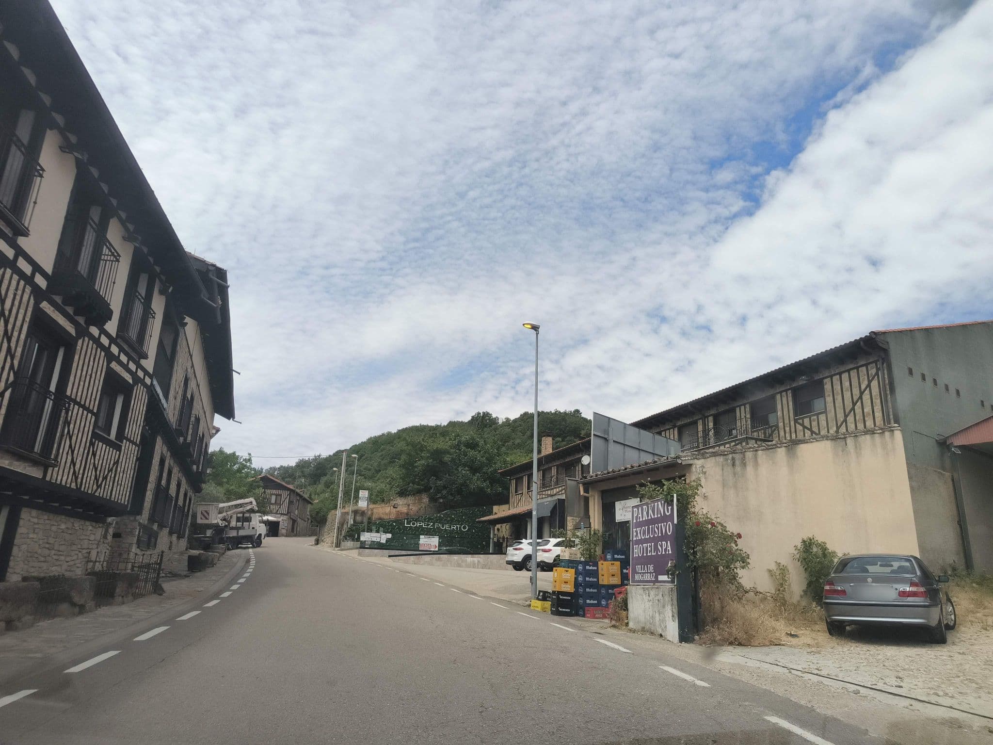 Street view near Hotel Villa de Mogarraz, La Alberca — © sanchi (CC BY-SA · Mapillary)