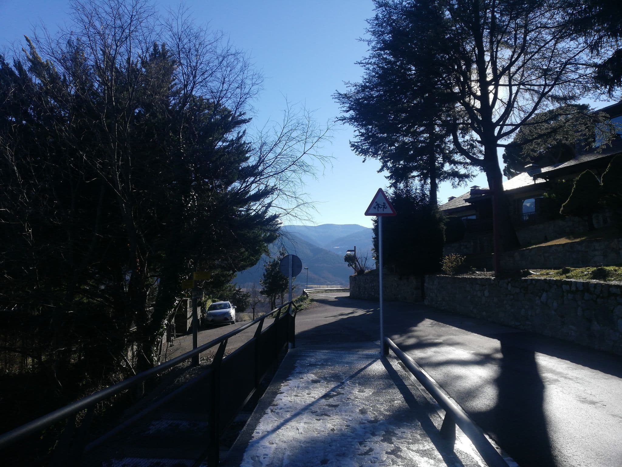 Street view near Hotel Castell de Ciutat, La Seu d'Urgell — © thelyon (CC BY-SA · Mapillary)