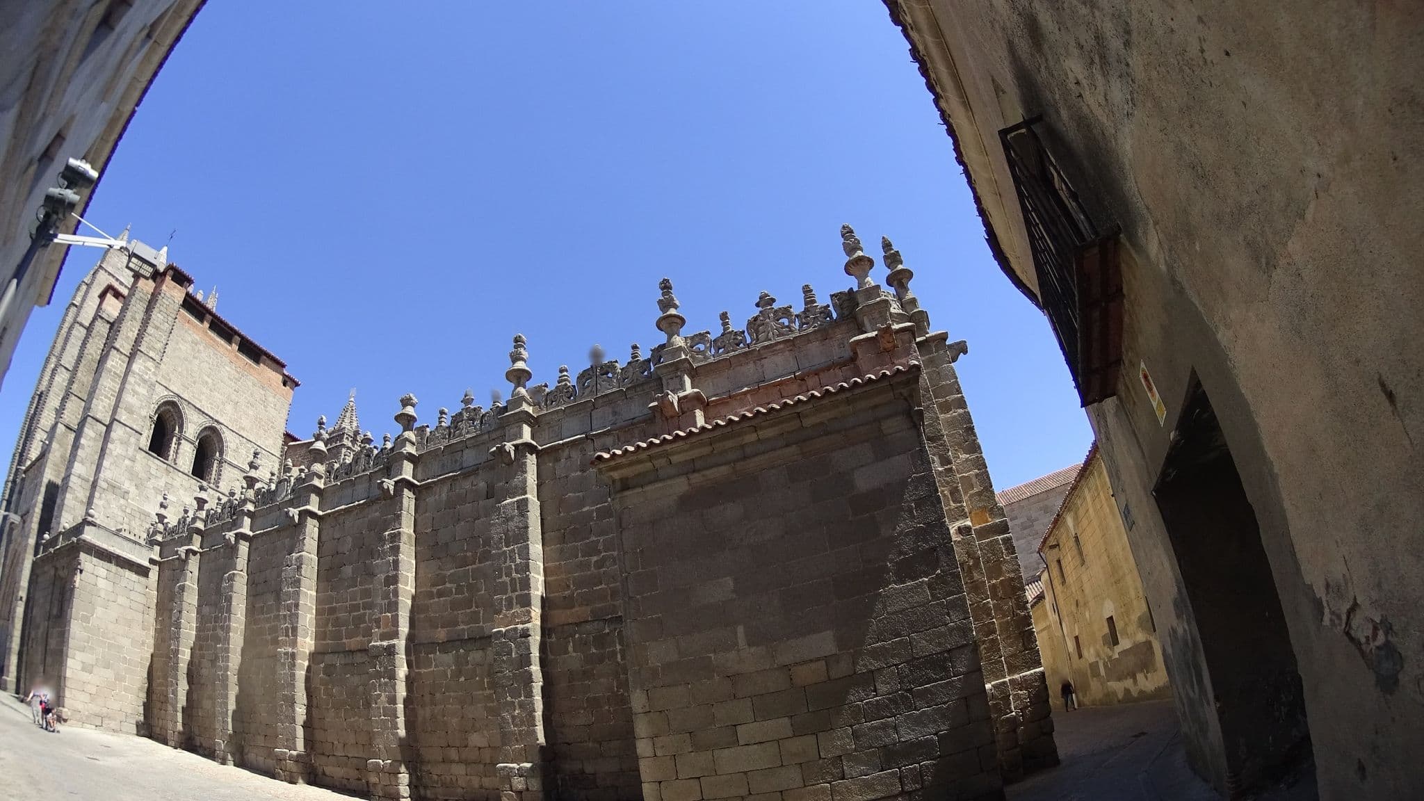 Street view near Las Moradas, Ávila — © robertogeb (CC BY-SA · Mapillary)