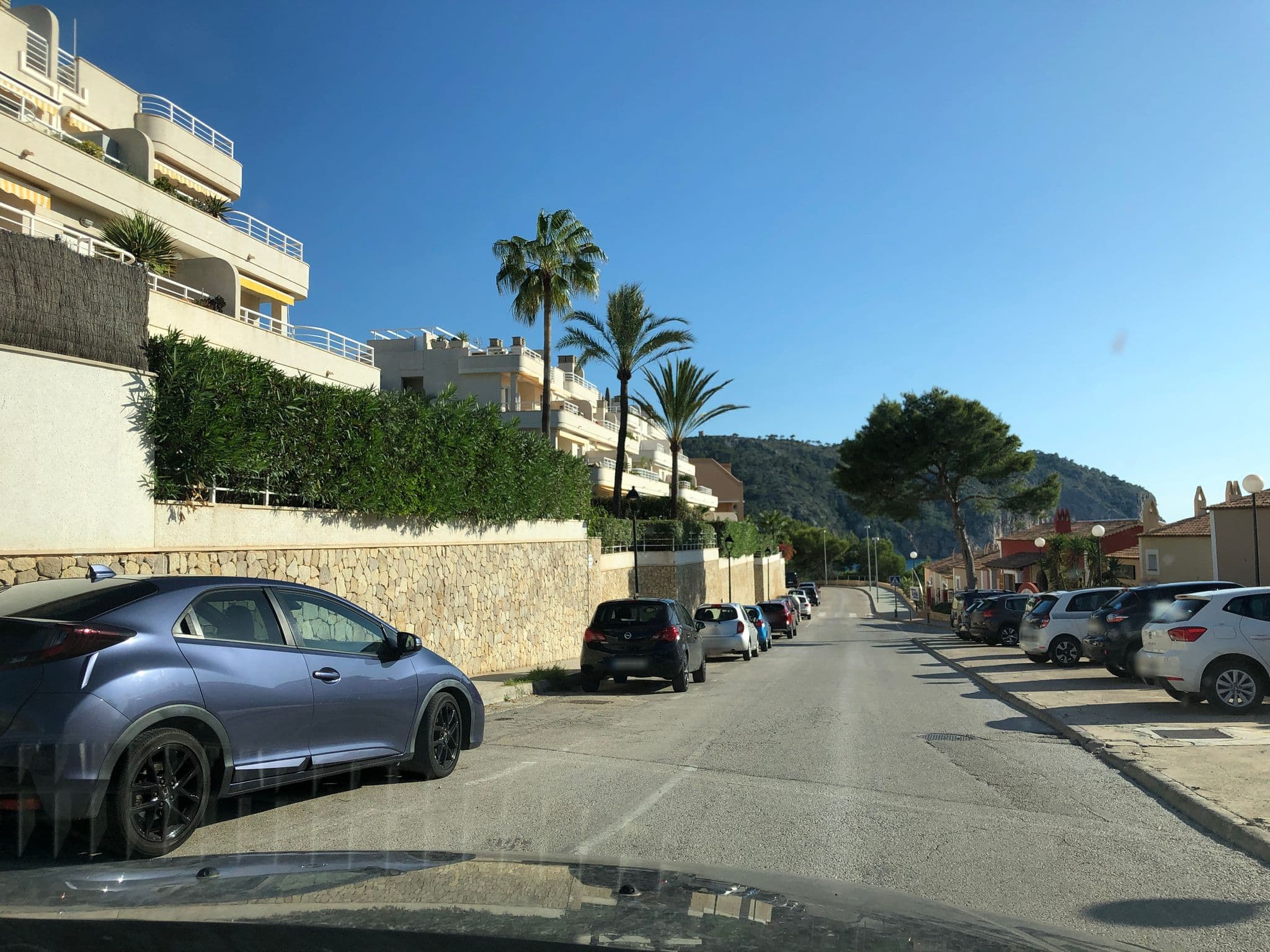 Street view near Bahía Camp de Mar, Camp de Mar — © schwartauch (CC BY-SA · Mapillary)