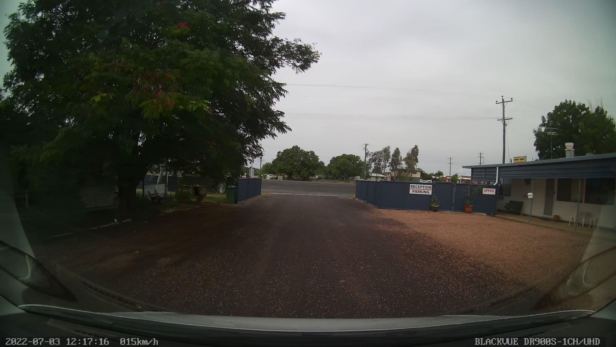 Street view near Rest Easi Motel, Hughenden — © bob3bob3 (CC BY-SA · Mapillary)