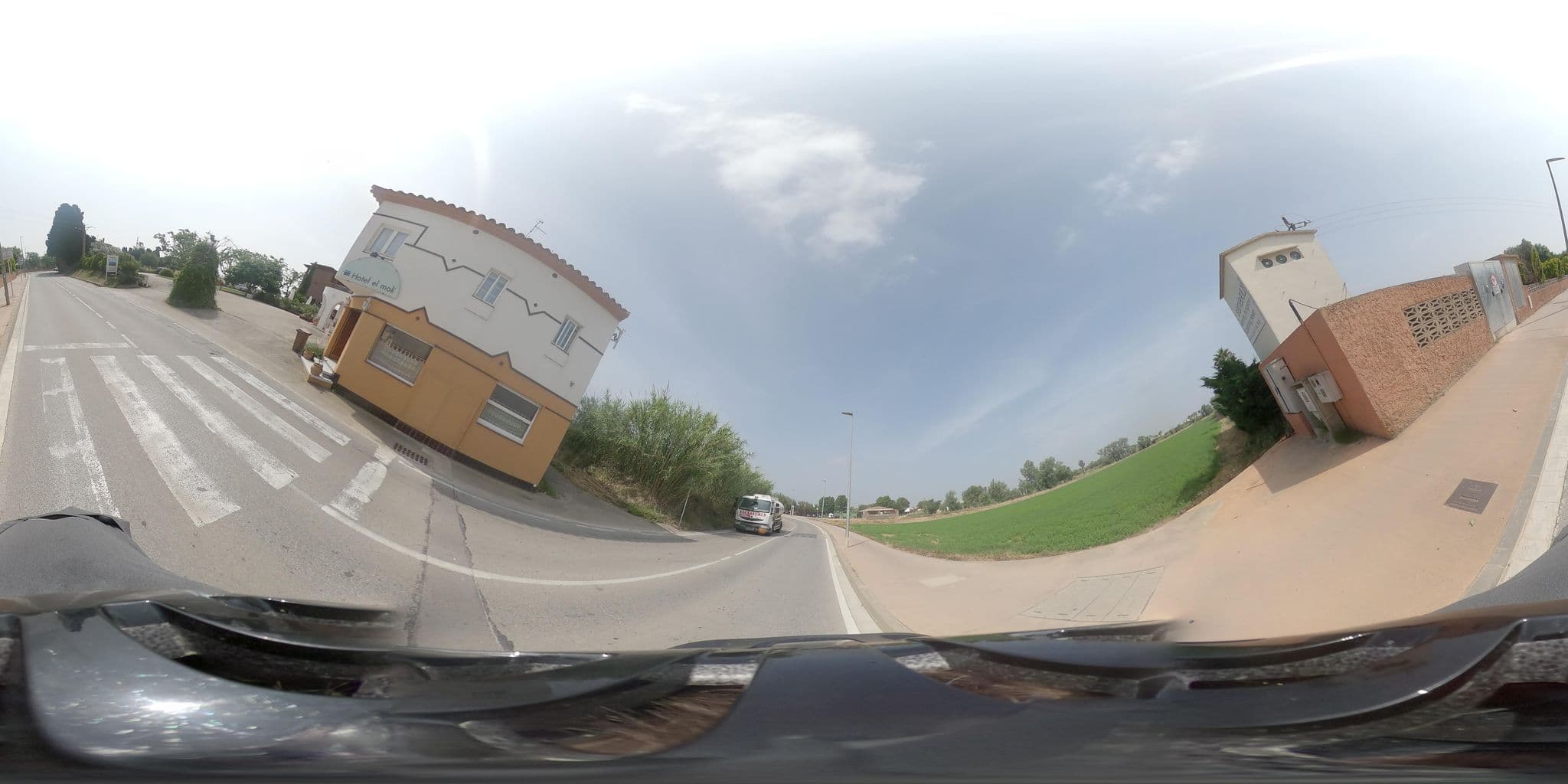 Street view near Hotel El Molí, Empuriabrava — © jlstanus (CC BY-SA · Mapillary)