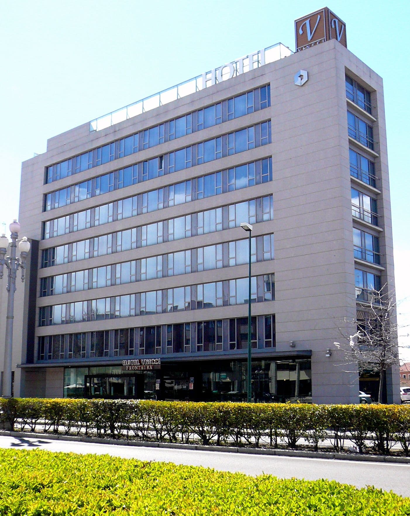 Vincci Frontaura (via Wikimedia Commons, CC0)