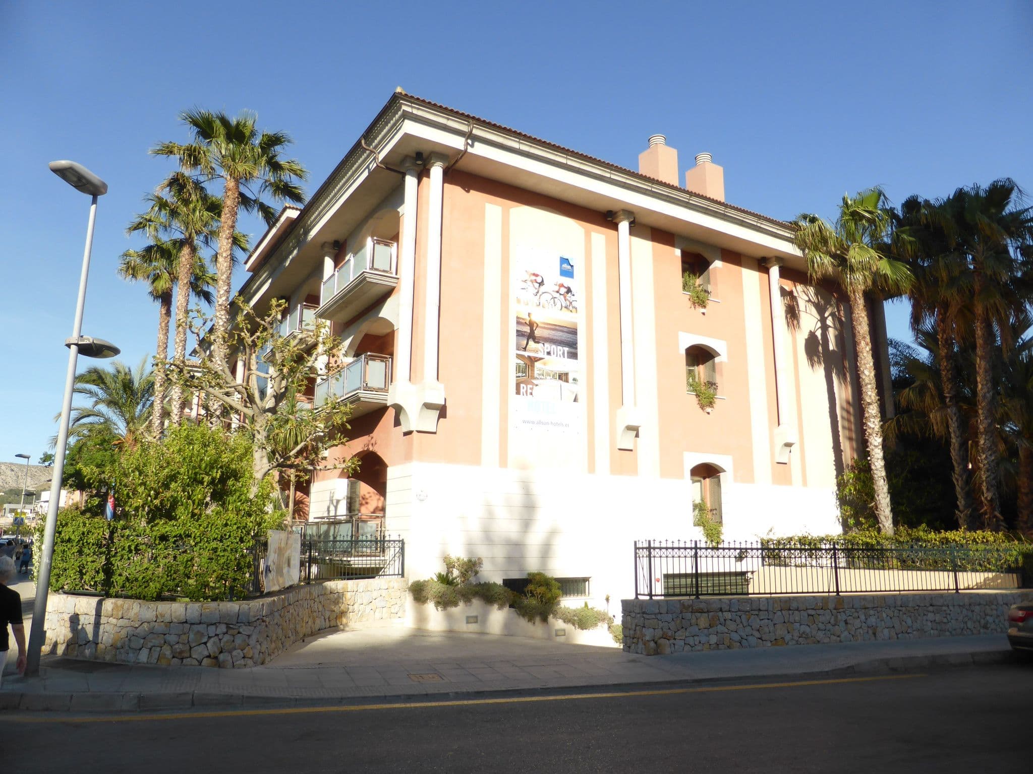 Street view near Globales Condes de Alcudia, Port d'Alcúdia — © sennewald63 (CC BY-SA · Mapillary)