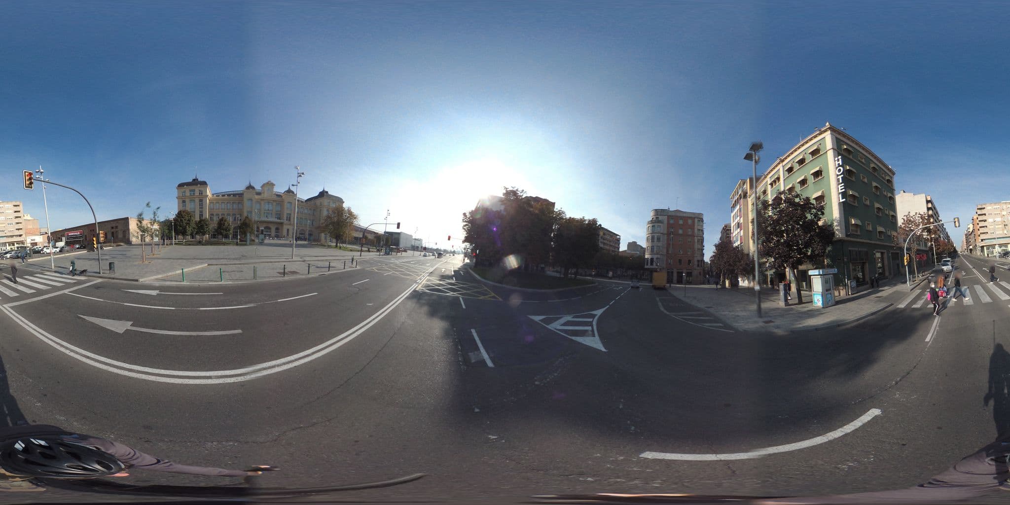 Street view near Ramon Berenguer IV, Lleida — © juliendelabaca (CC BY-SA · Mapillary)