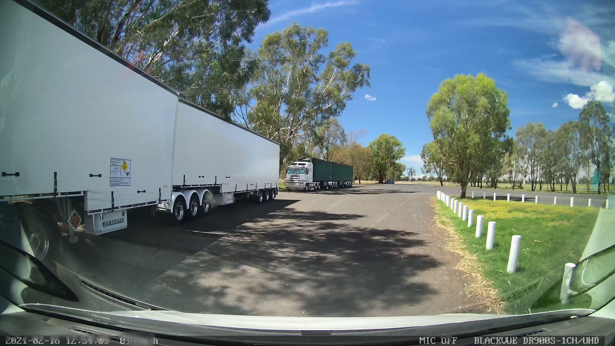 Street view near Berry Jerry Rest Area, Kapooka — © bob3bob3 (CC BY-SA · Mapillary)