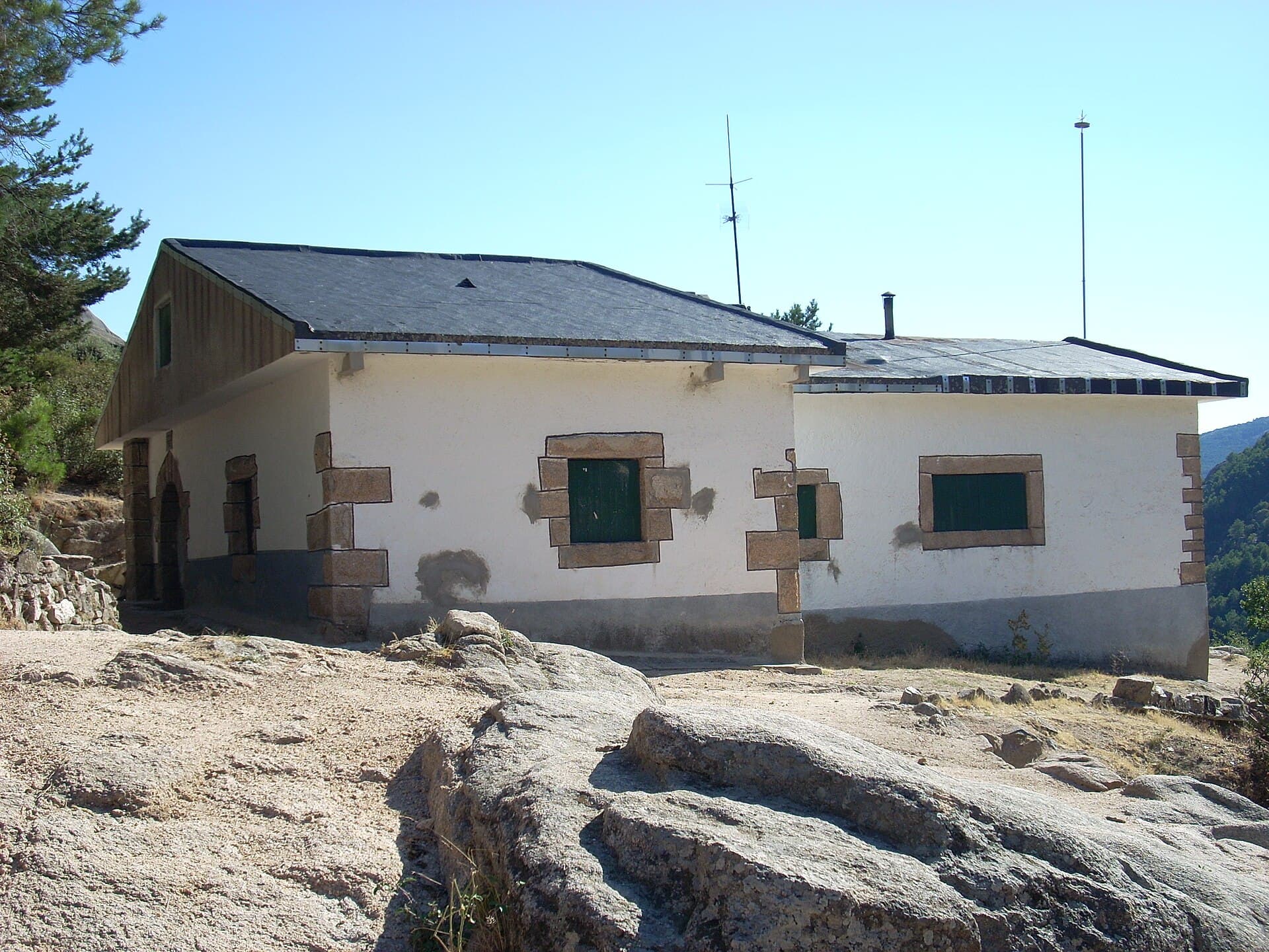 Refugio Giner de los Ríos (via Wikimedia Commons, CC BY 3.0)