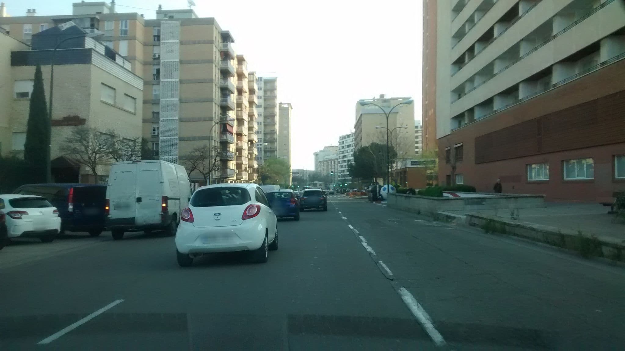 Street view near Hotel ILUNION Romareda, Delicias — © msevilla00 (CC BY-SA · Mapillary)