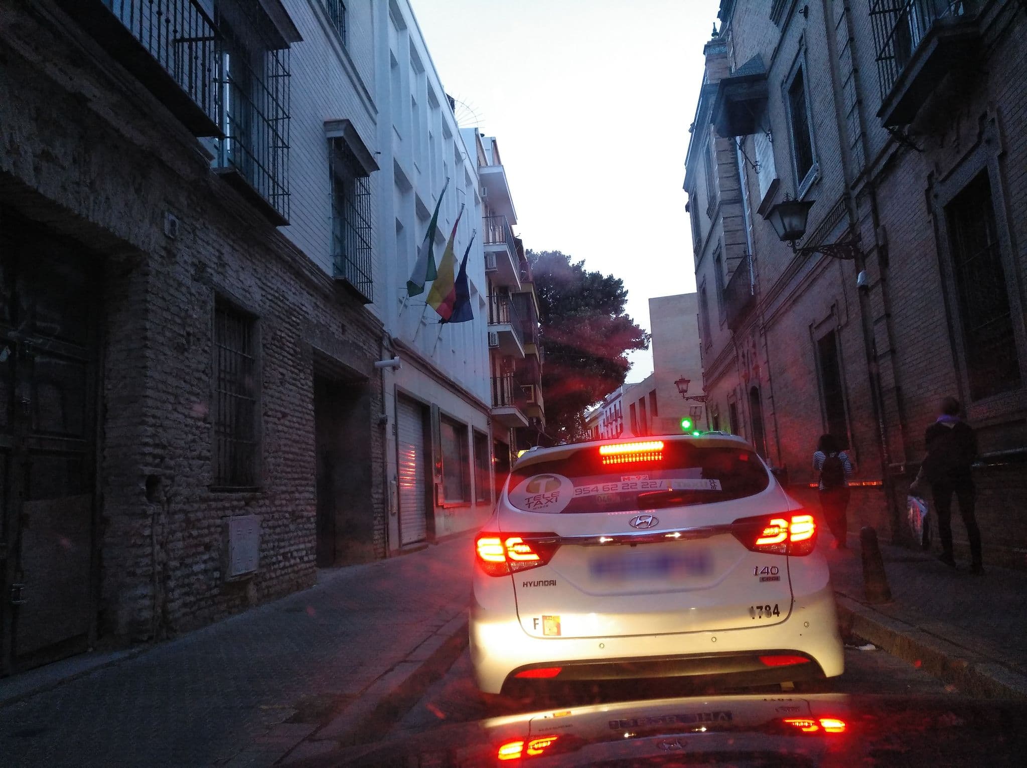 Street view near Hotel Posada del Lucero, Sevilla