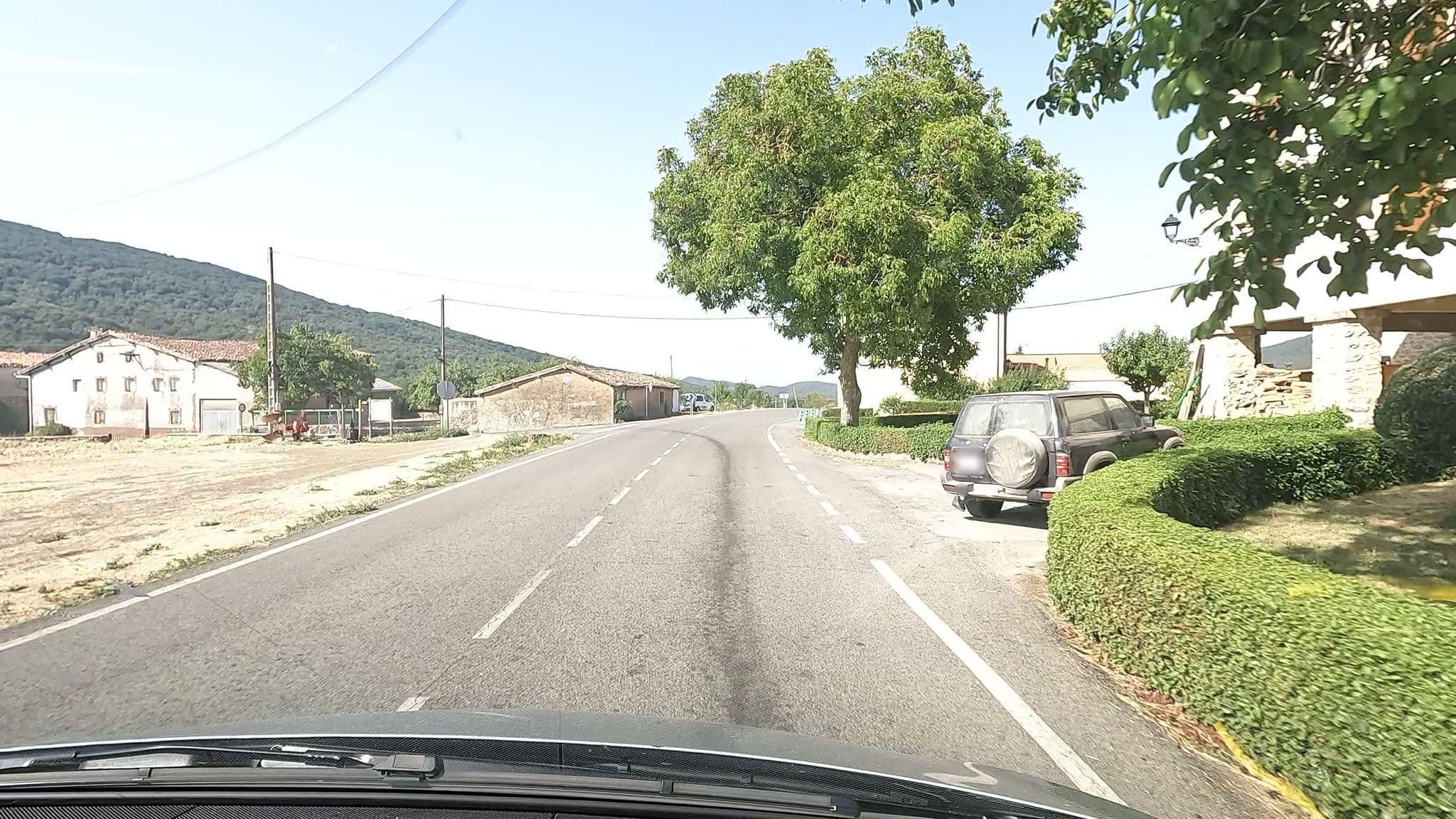 Street view near Biltegi Etxea, Agurain / Salvatierra — © vinisa (CC BY-SA · Mapillary)