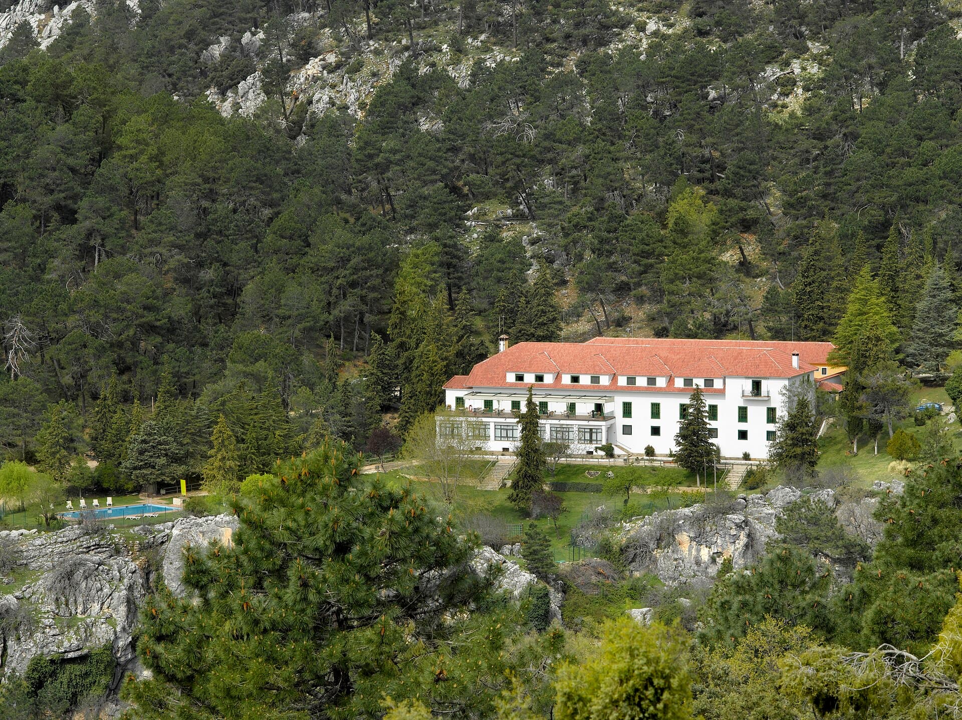 Parador de Cazorla (via Wikimedia Commons, CC BY-SA 4.0)