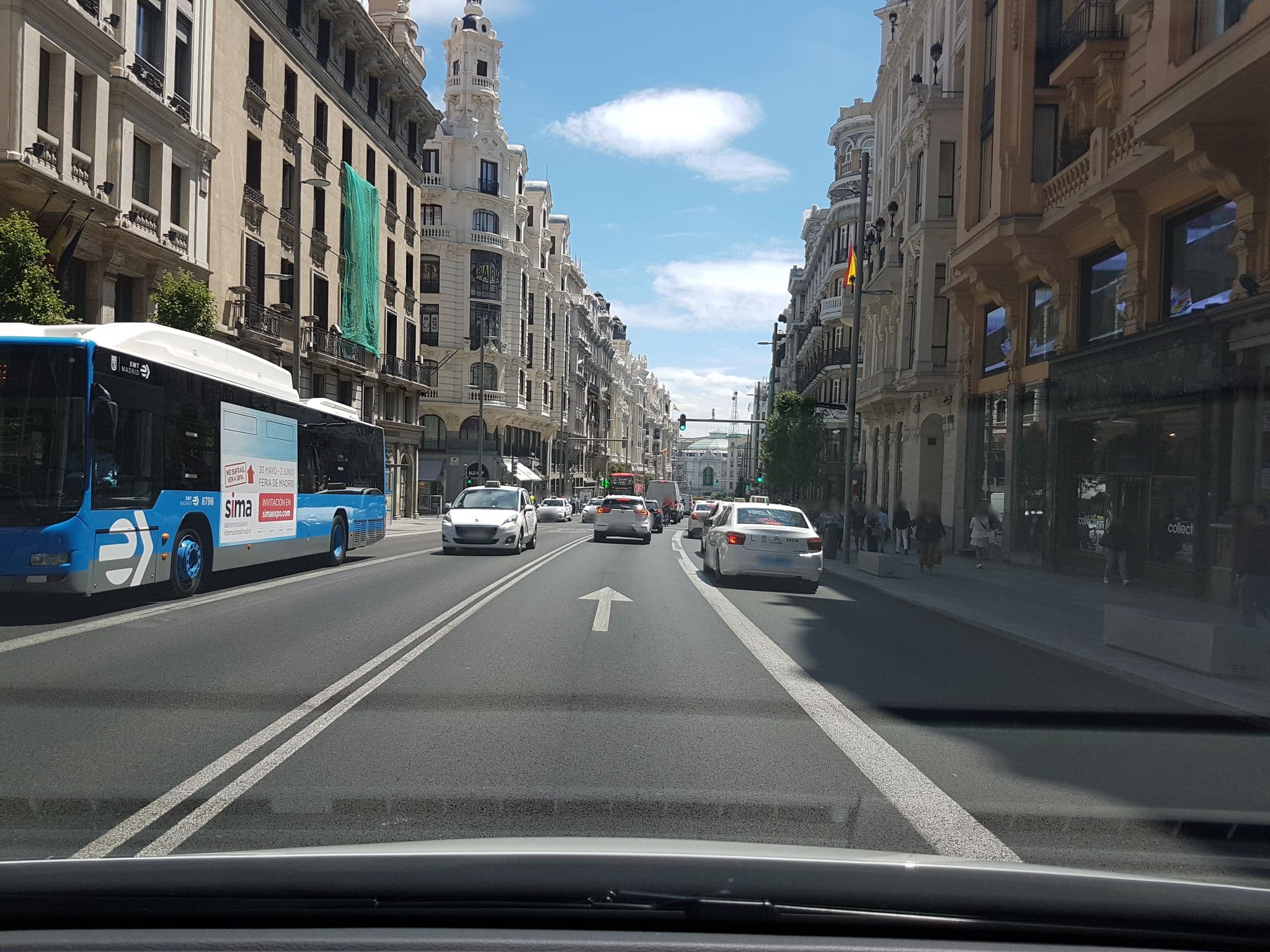 Street view near H10 Villa de la Reina, Madrid Centro — © Ralvar (CC BY-SA · Mapillary)