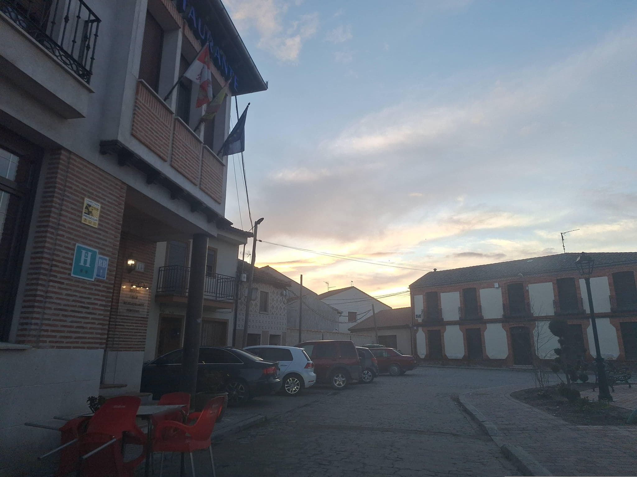 Street view near Hostal Restaurante Sinodal, Turégano — © Albergarri788 (CC BY-SA · Mapillary)