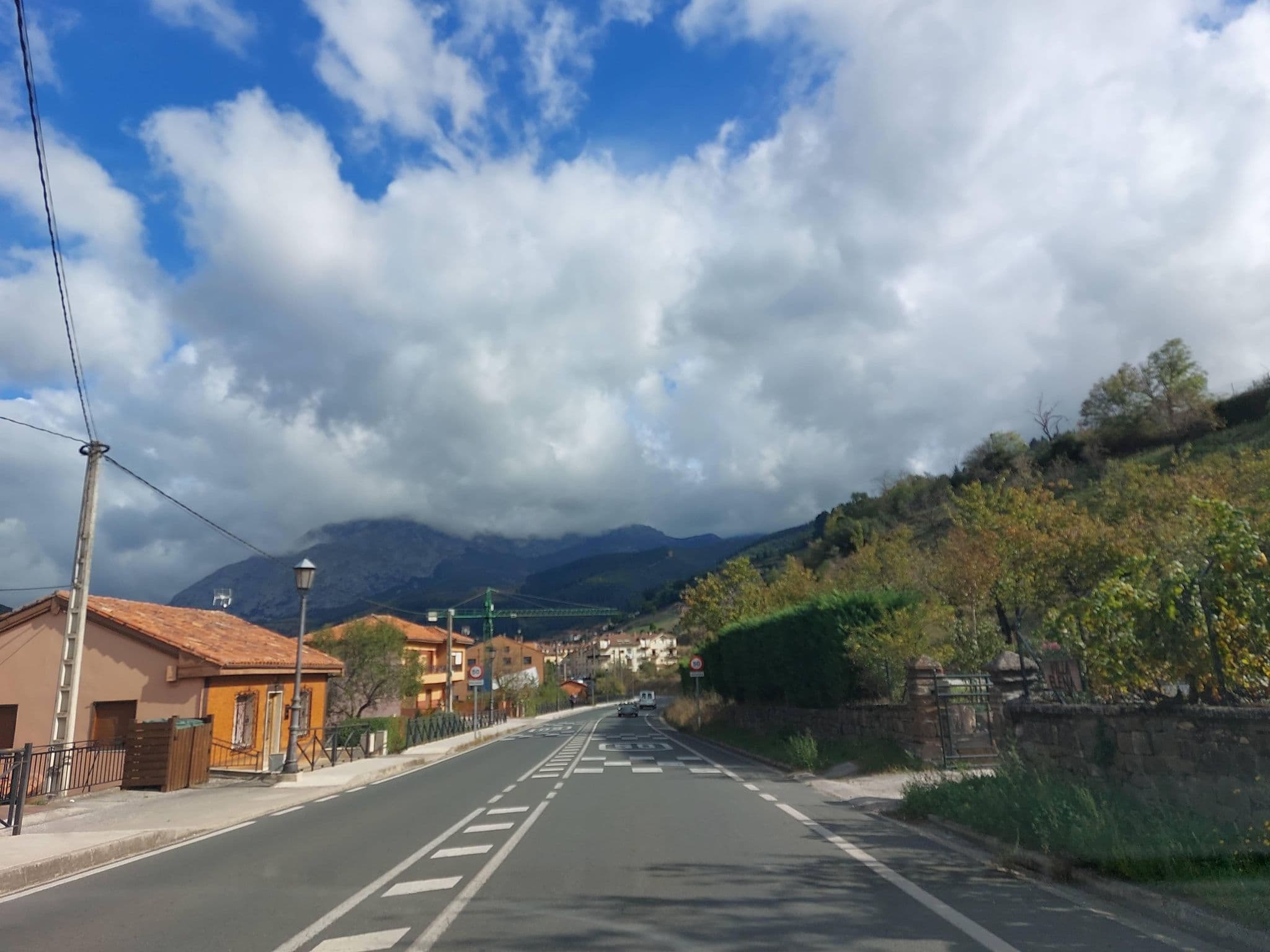 Street view near Villa Elena, Potes