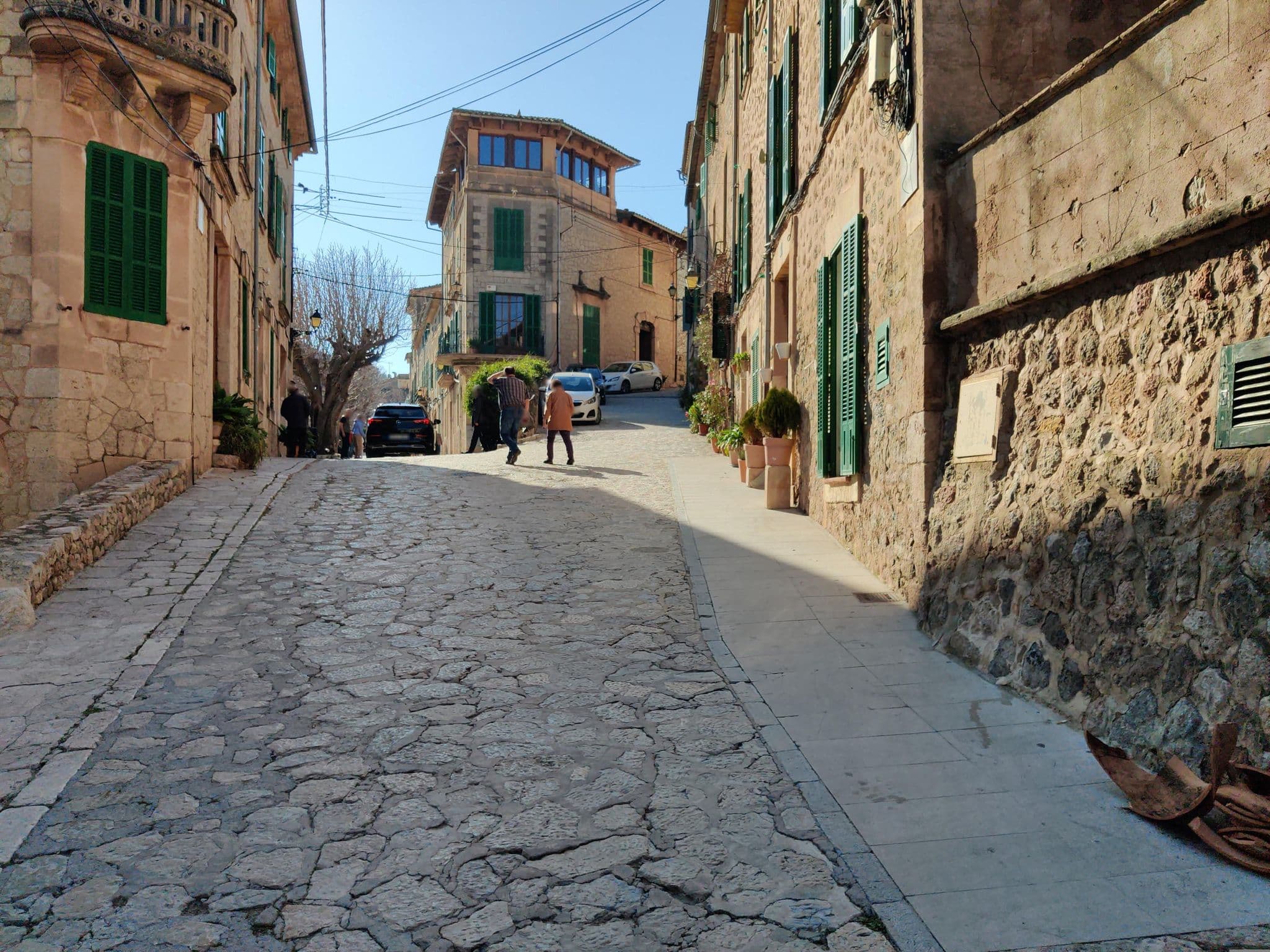 Street view near es Petit Hotel, Valldemossa — © tumblecow (CC BY-SA · Mapillary)
