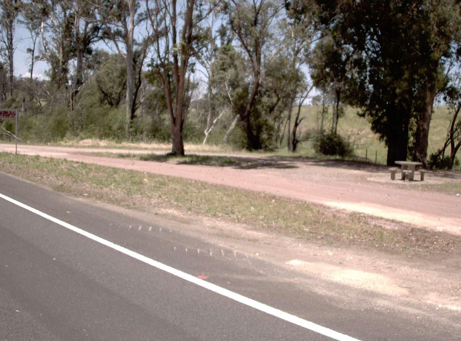 Street view near Hospital Creek Rest Area, Lakes Entrance — © vicroads (CC BY-SA · Mapillary)